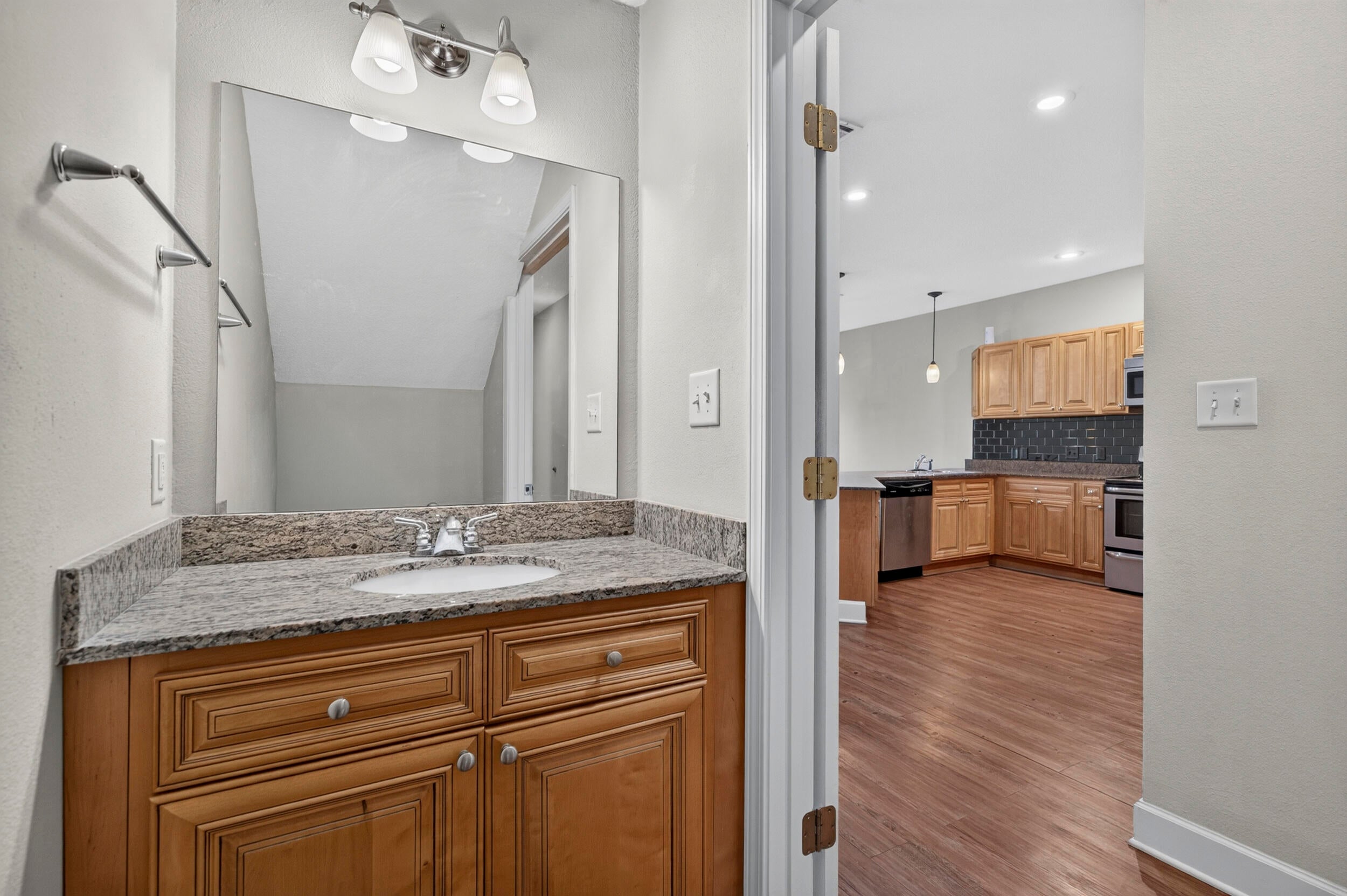 ARBOR LAKE - Residential