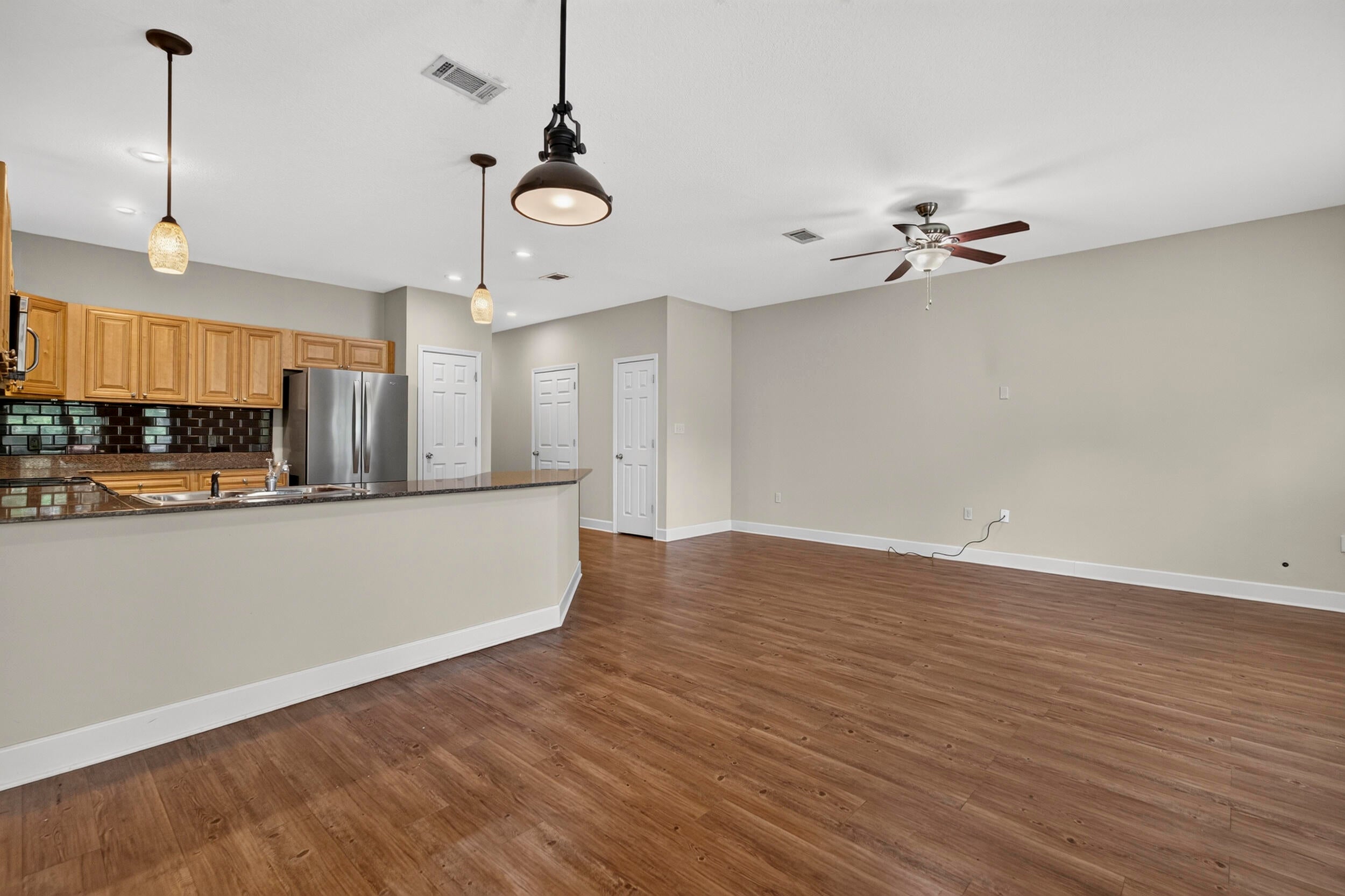 ARBOR LAKE - Residential