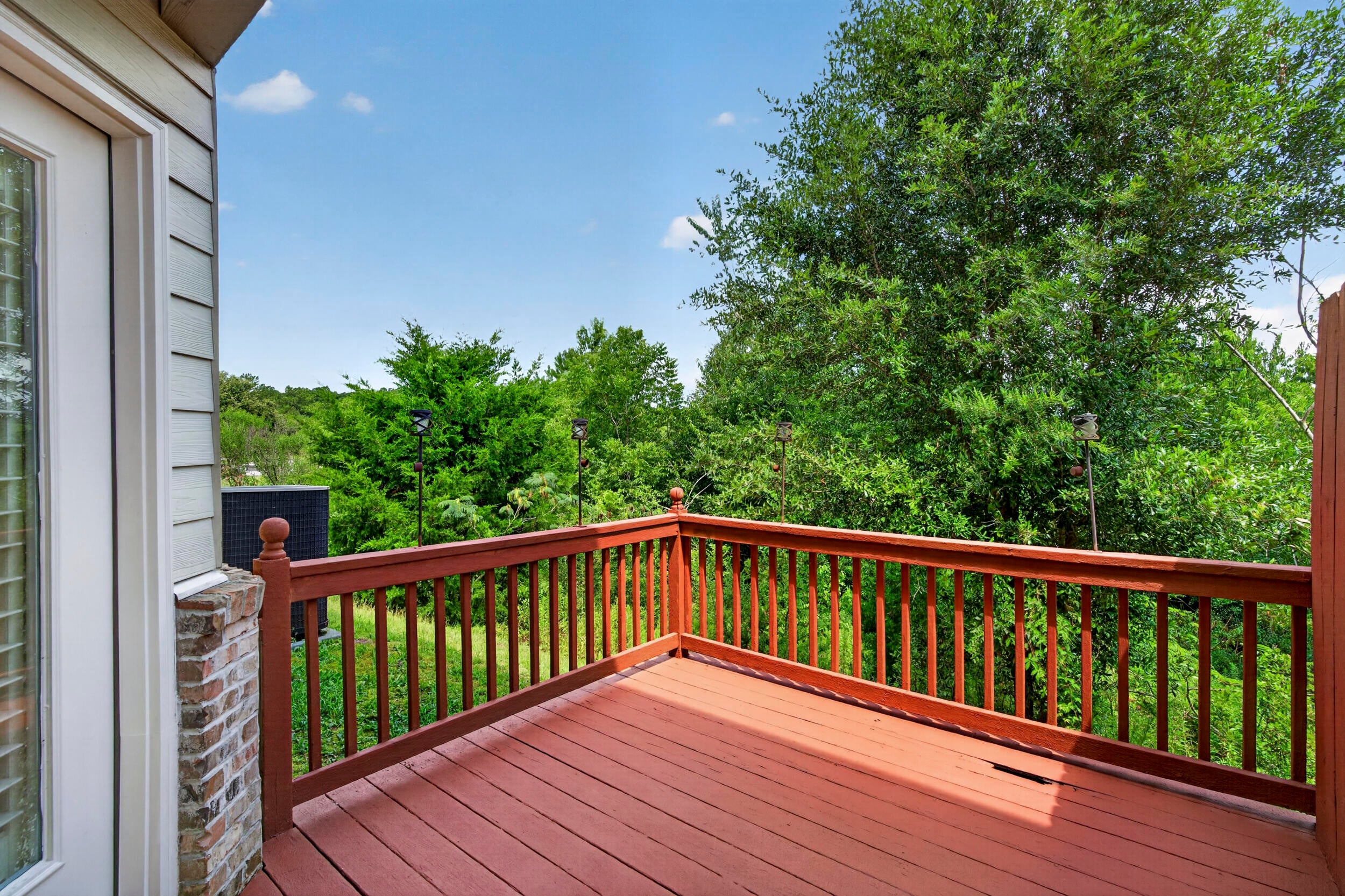 ARBOR LAKE - Residential