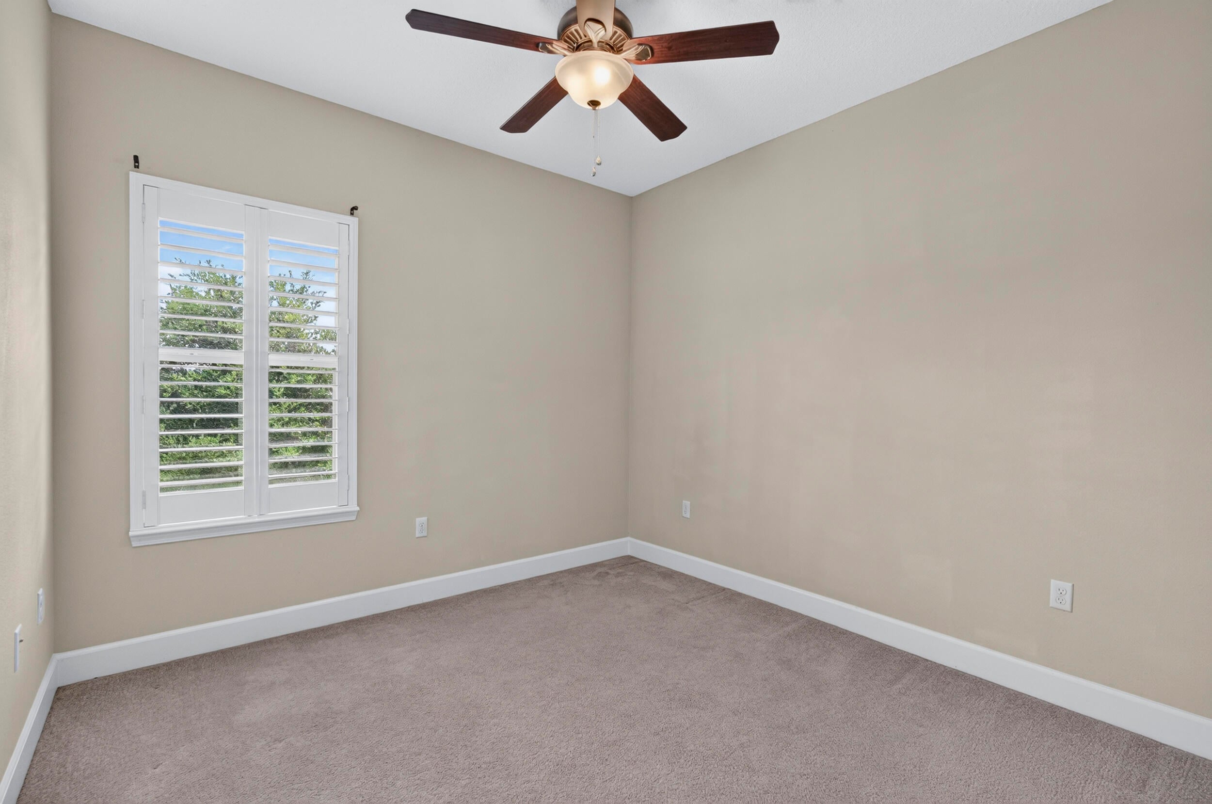ARBOR LAKE - Residential