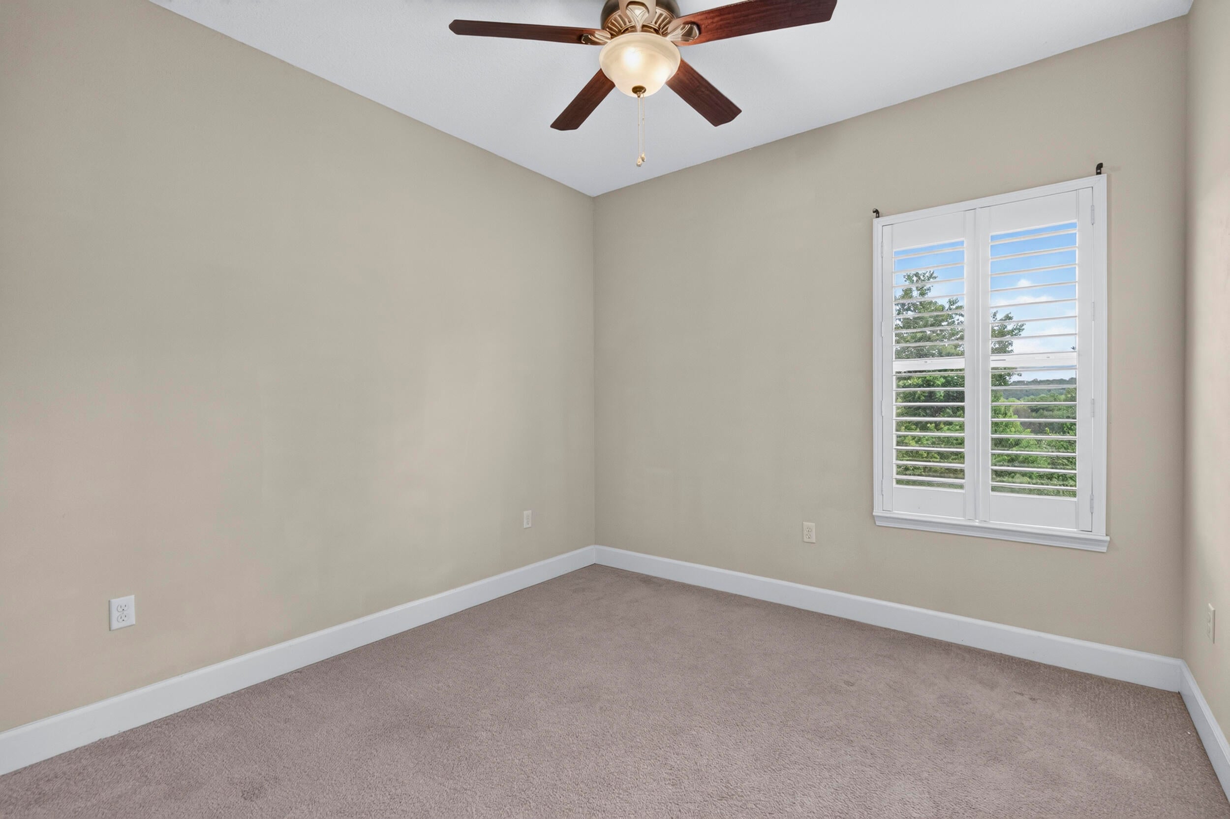 ARBOR LAKE - Residential