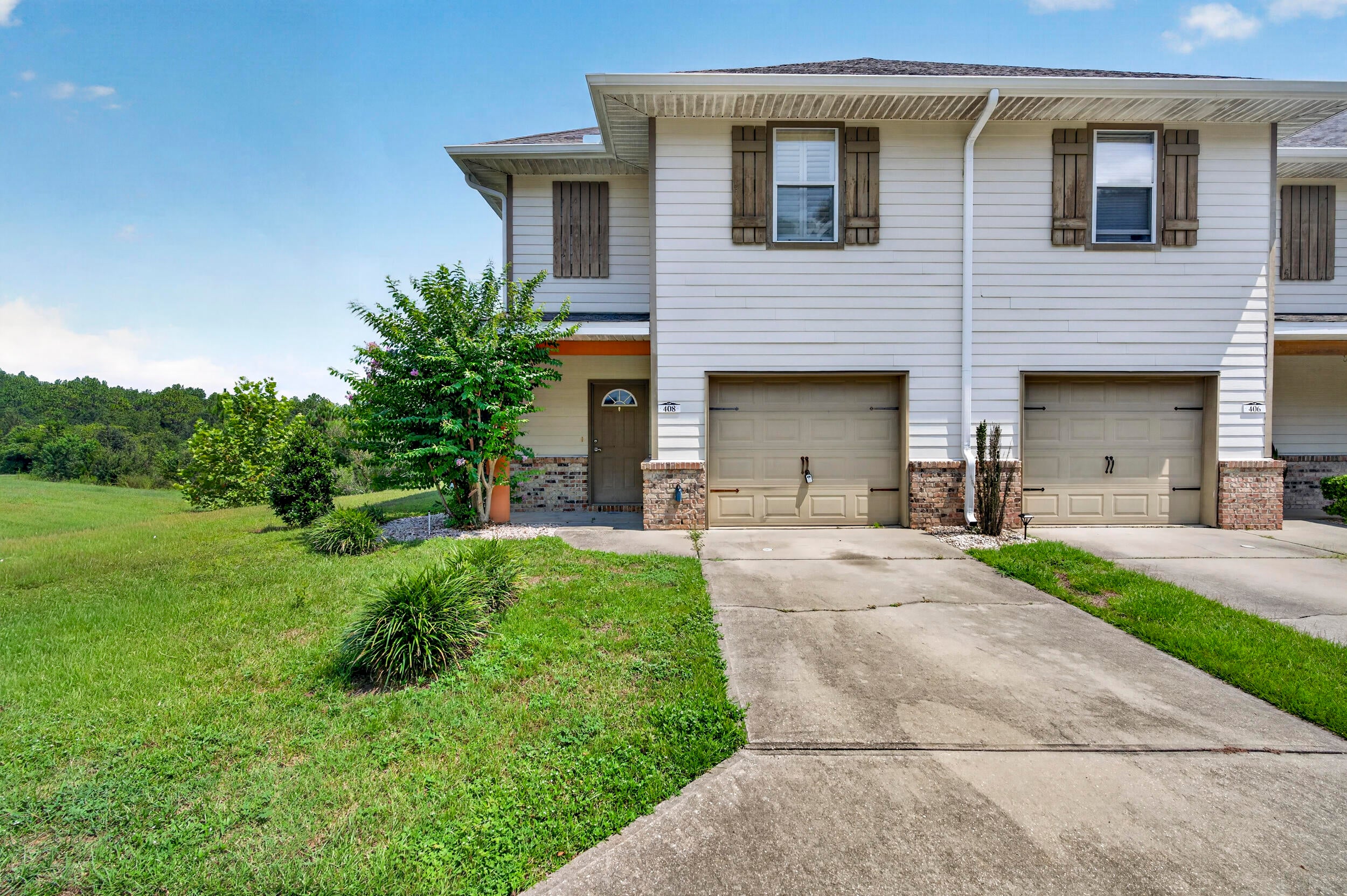ARBOR LAKE - Residential