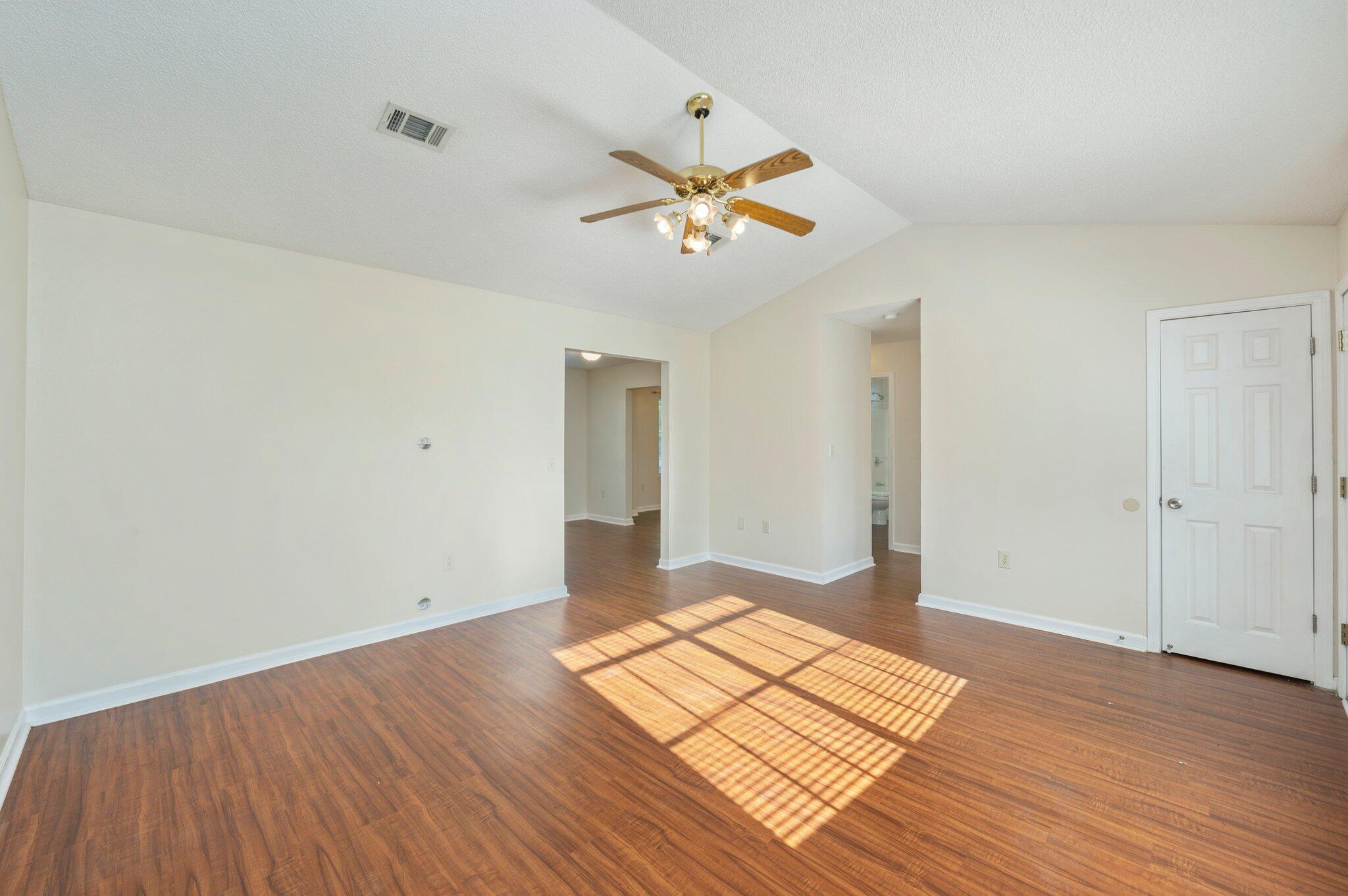 OAKRIDGE - Residential Lease