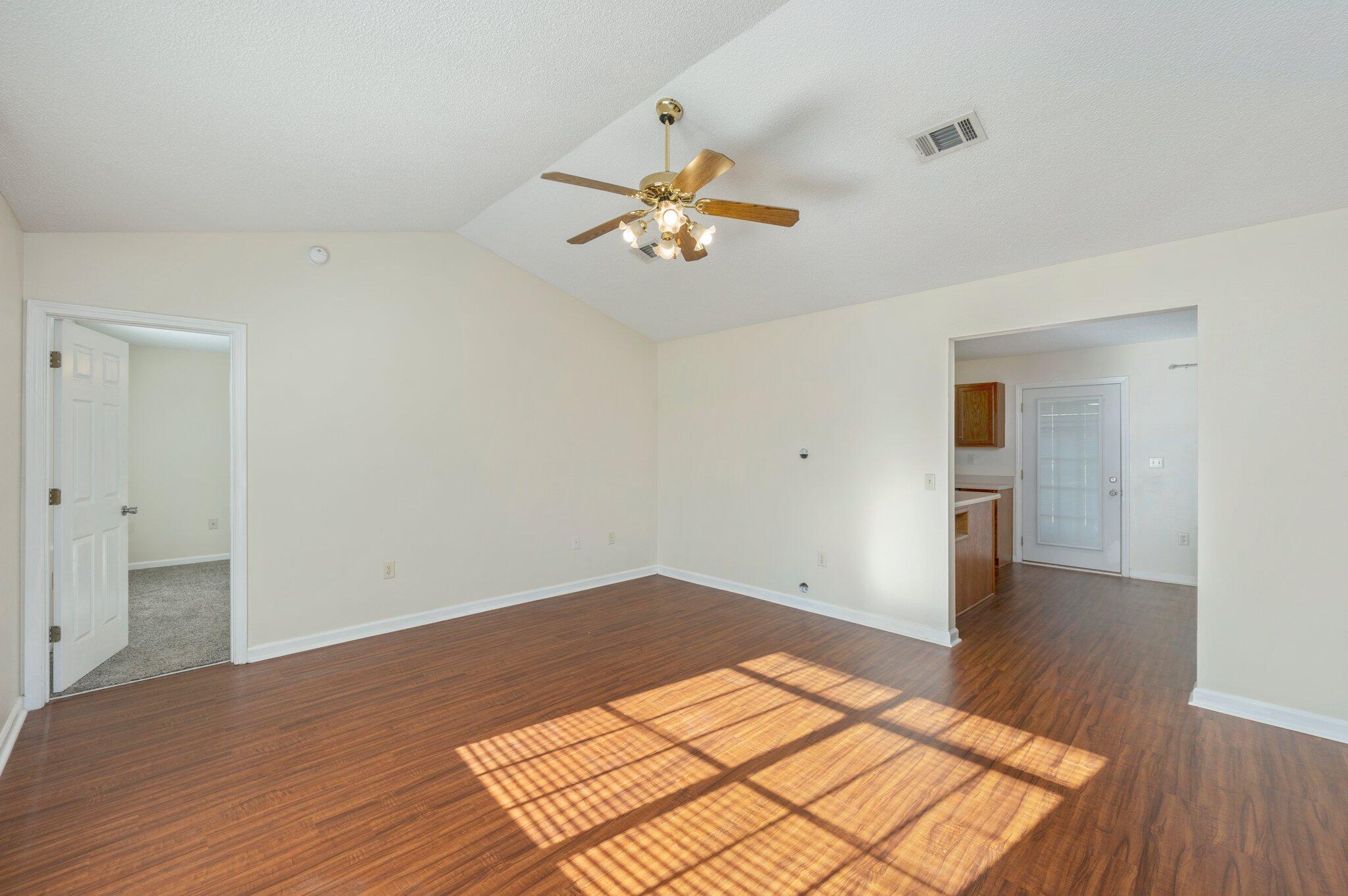 OAKRIDGE - Residential Lease