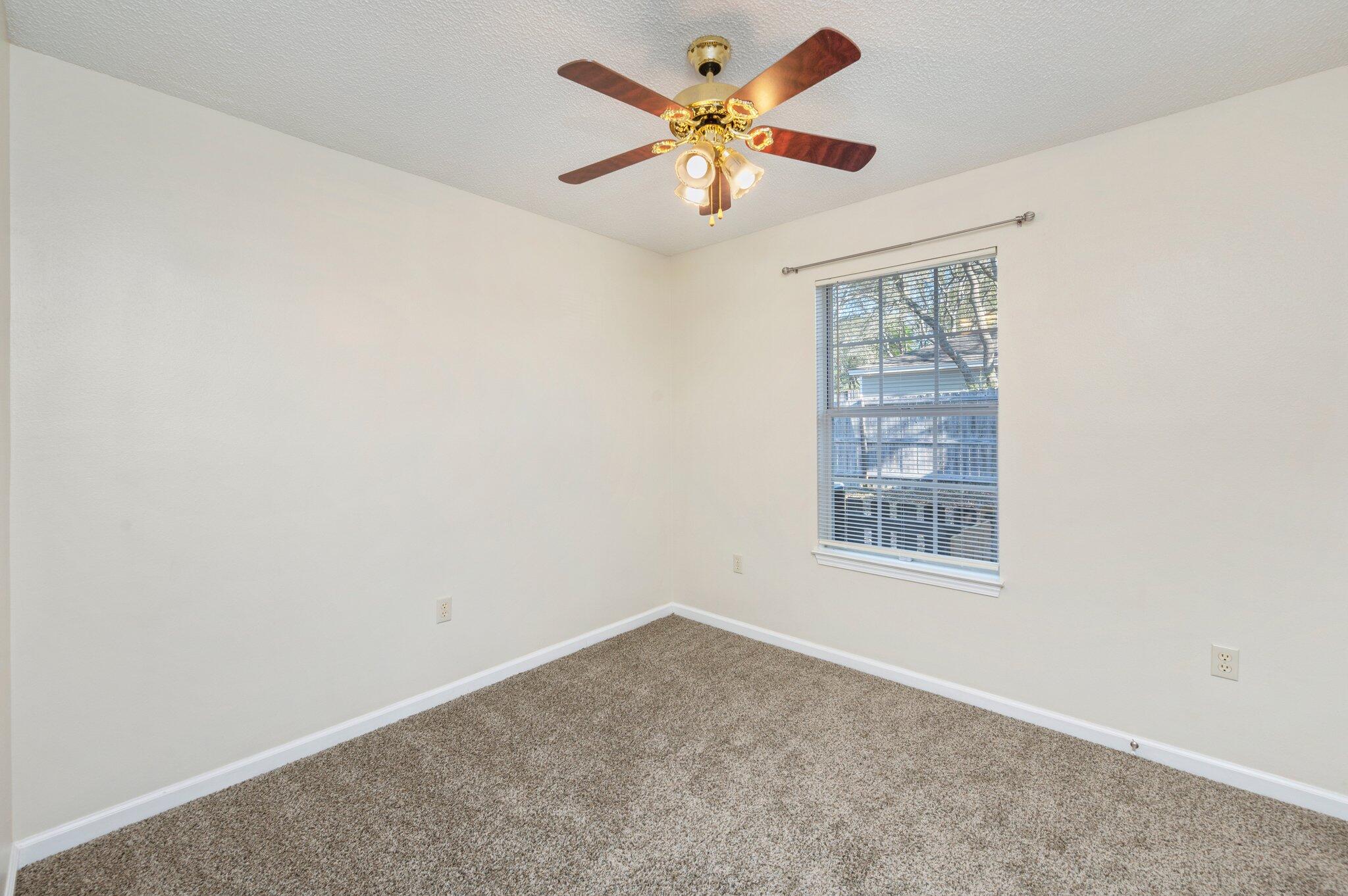 OAKRIDGE - Residential Lease