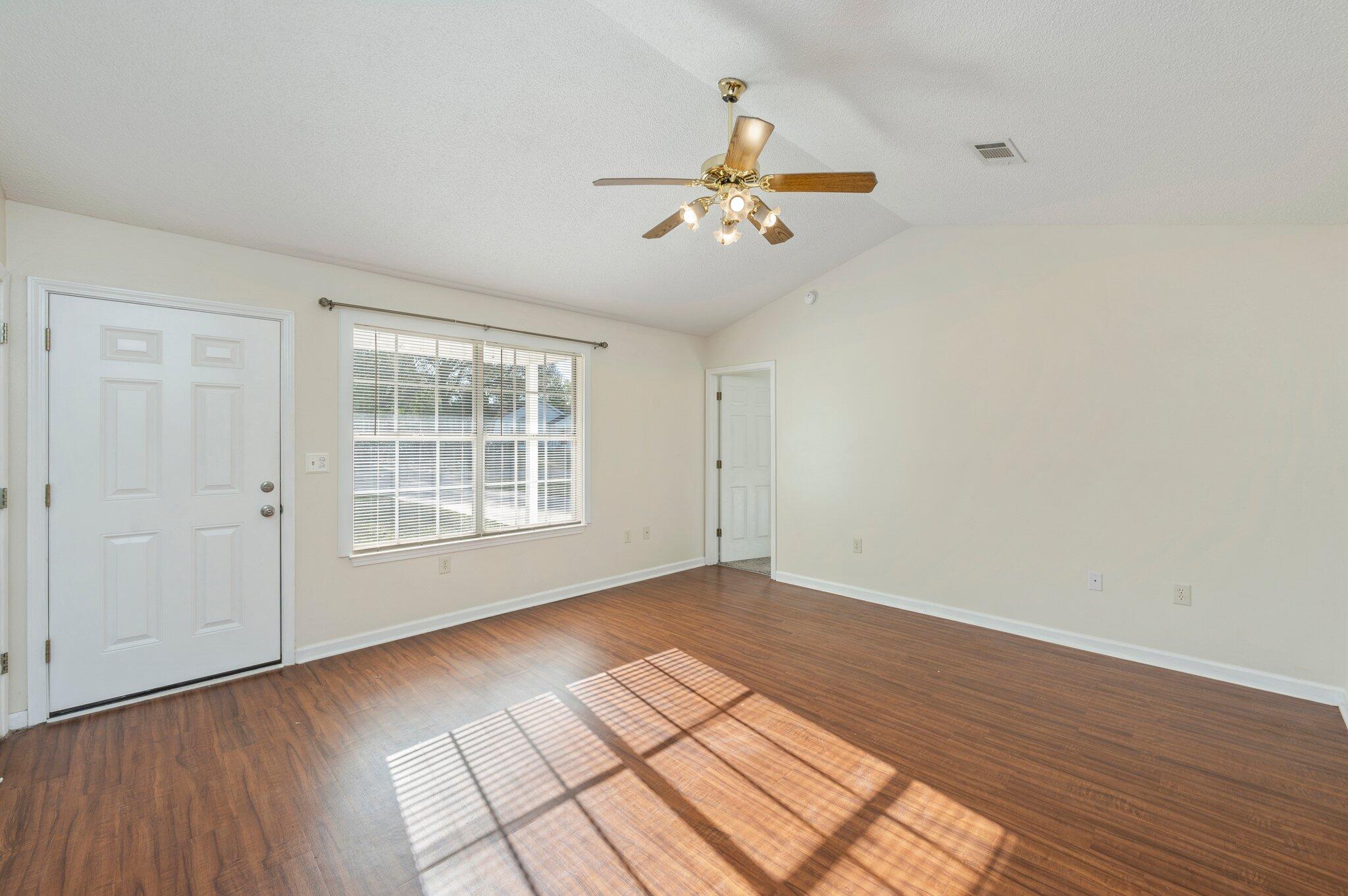 OAKRIDGE - Residential Lease