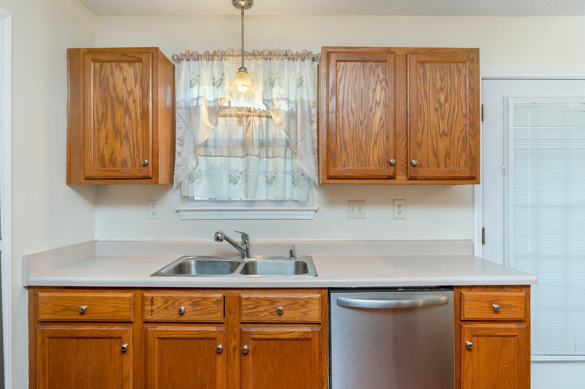 OAKRIDGE - Residential Lease