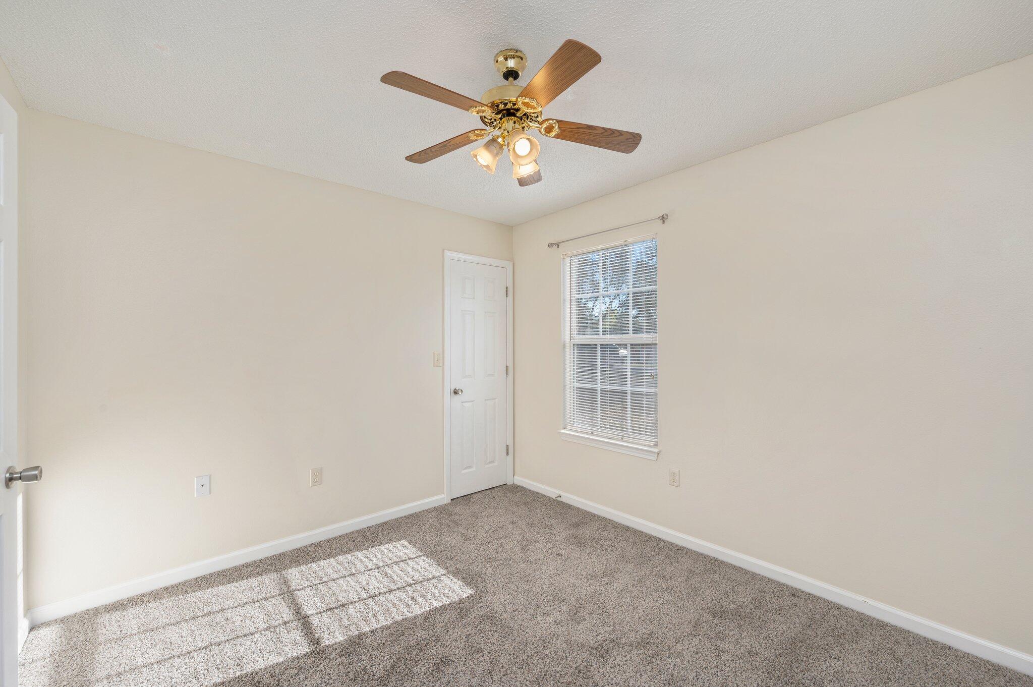 OAKRIDGE - Residential Lease