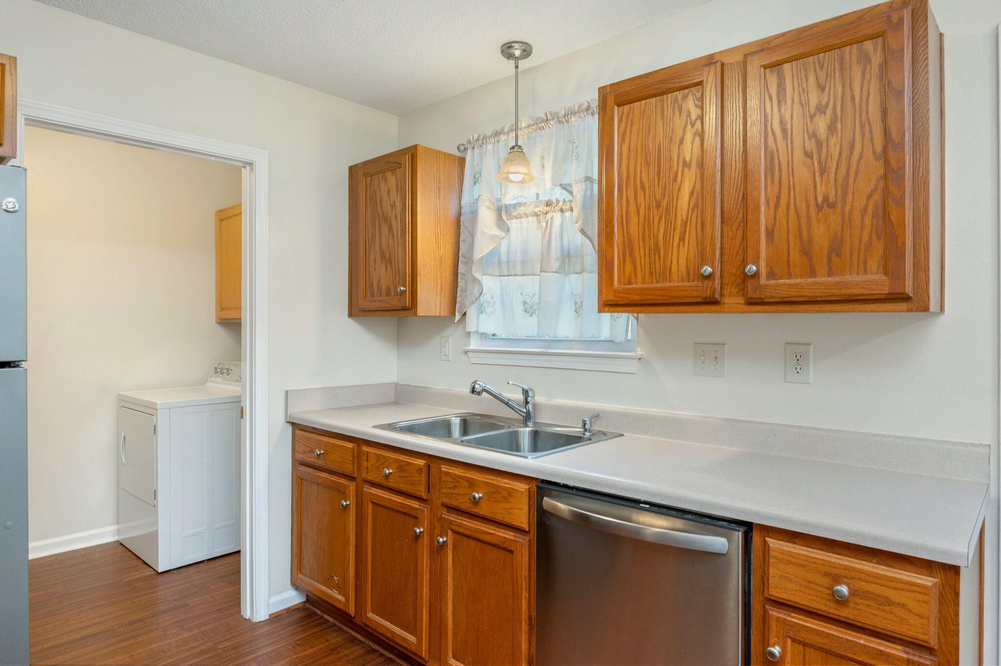 OAKRIDGE - Residential Lease