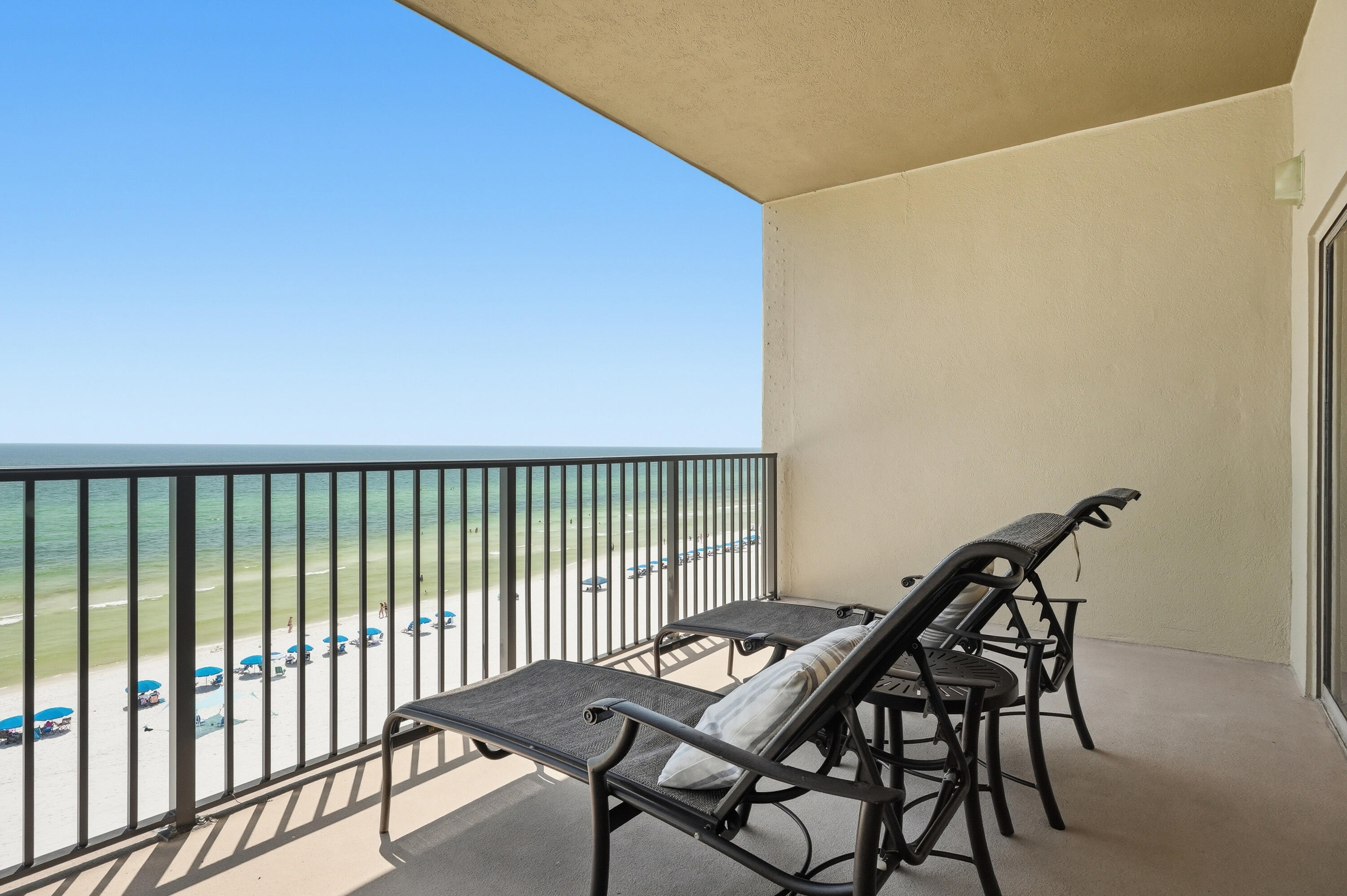 EMERALD TOWERS WEST CONDO - Residential