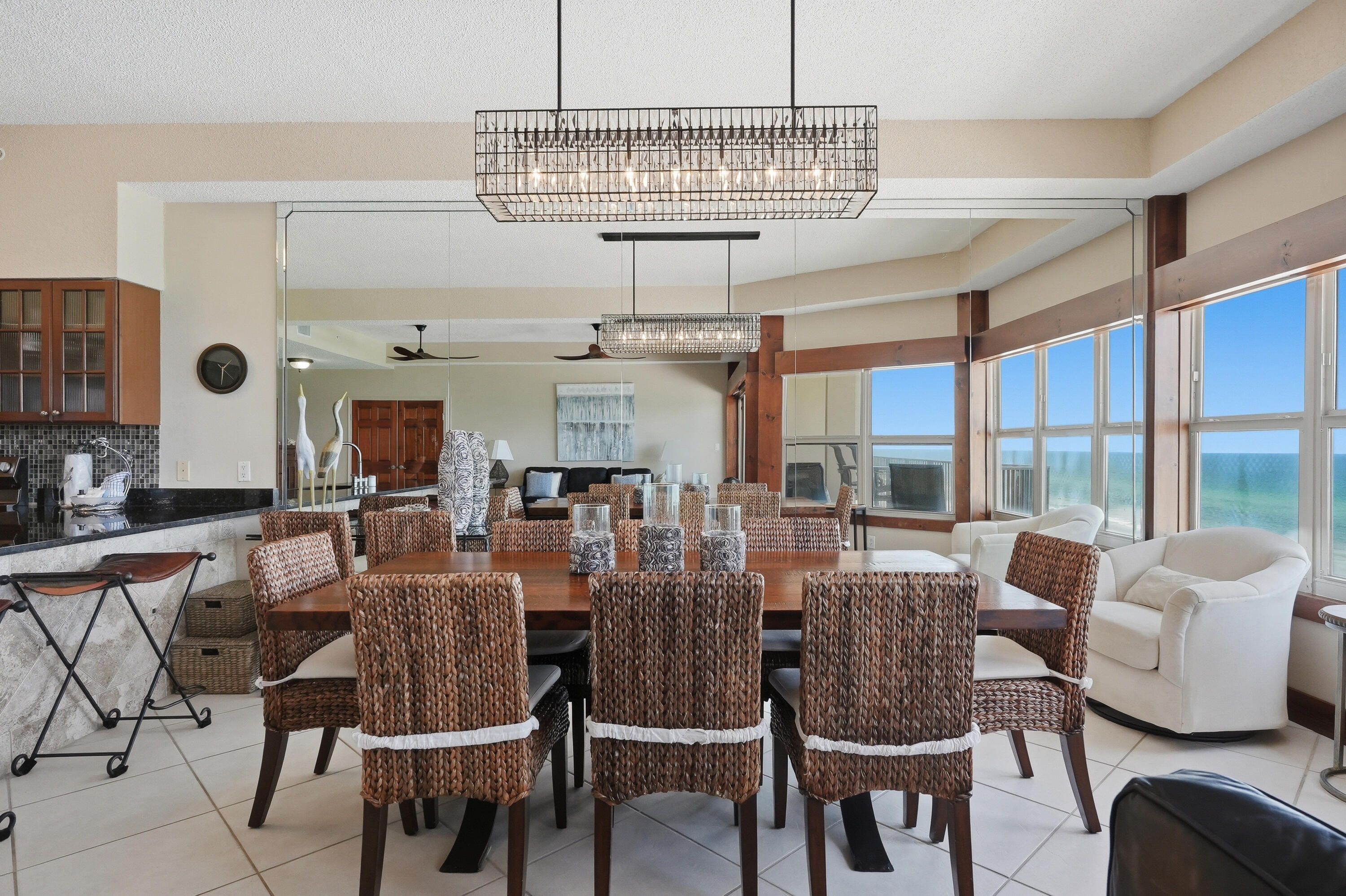 EMERALD TOWERS WEST CONDO - Residential