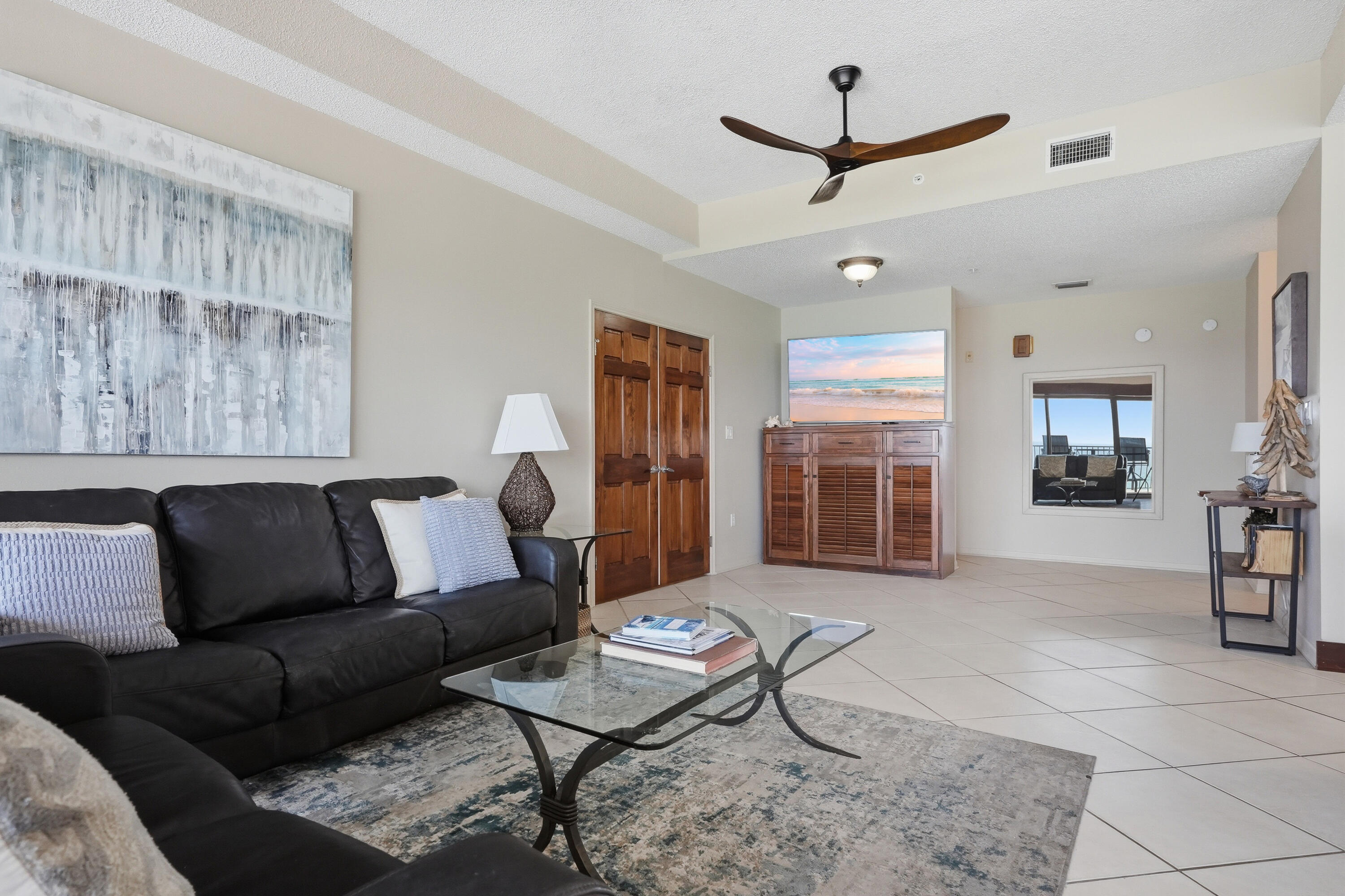 EMERALD TOWERS WEST CONDO - Residential