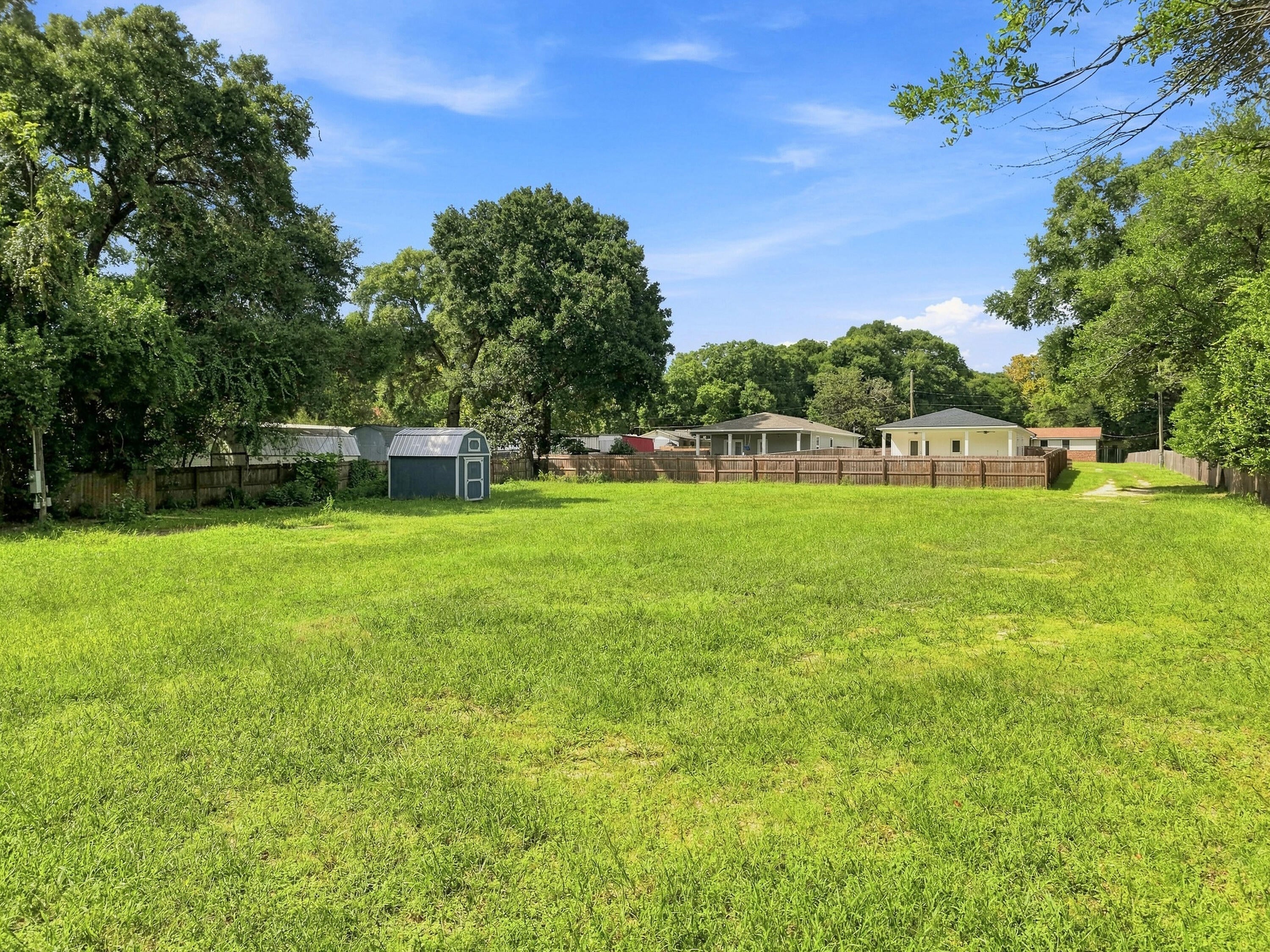 OAKDALE MINI FARMS RESUB BLK 18 - Land