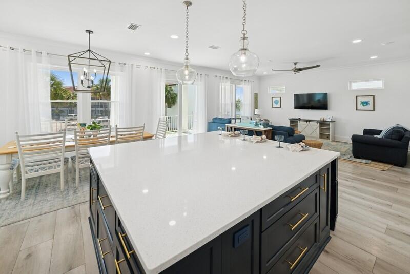 BY THE SEA - Residential