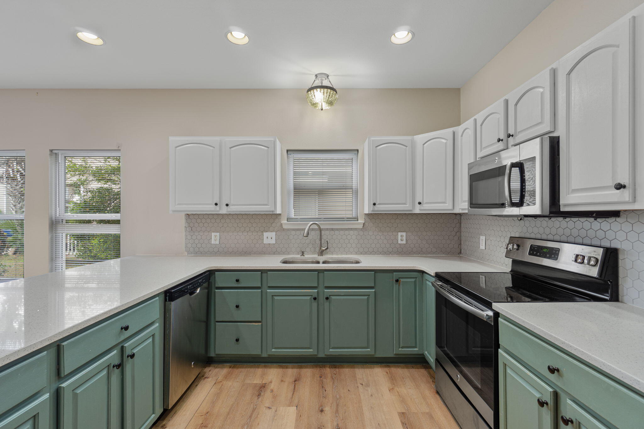 ENCHANTED ESTATES - Residential