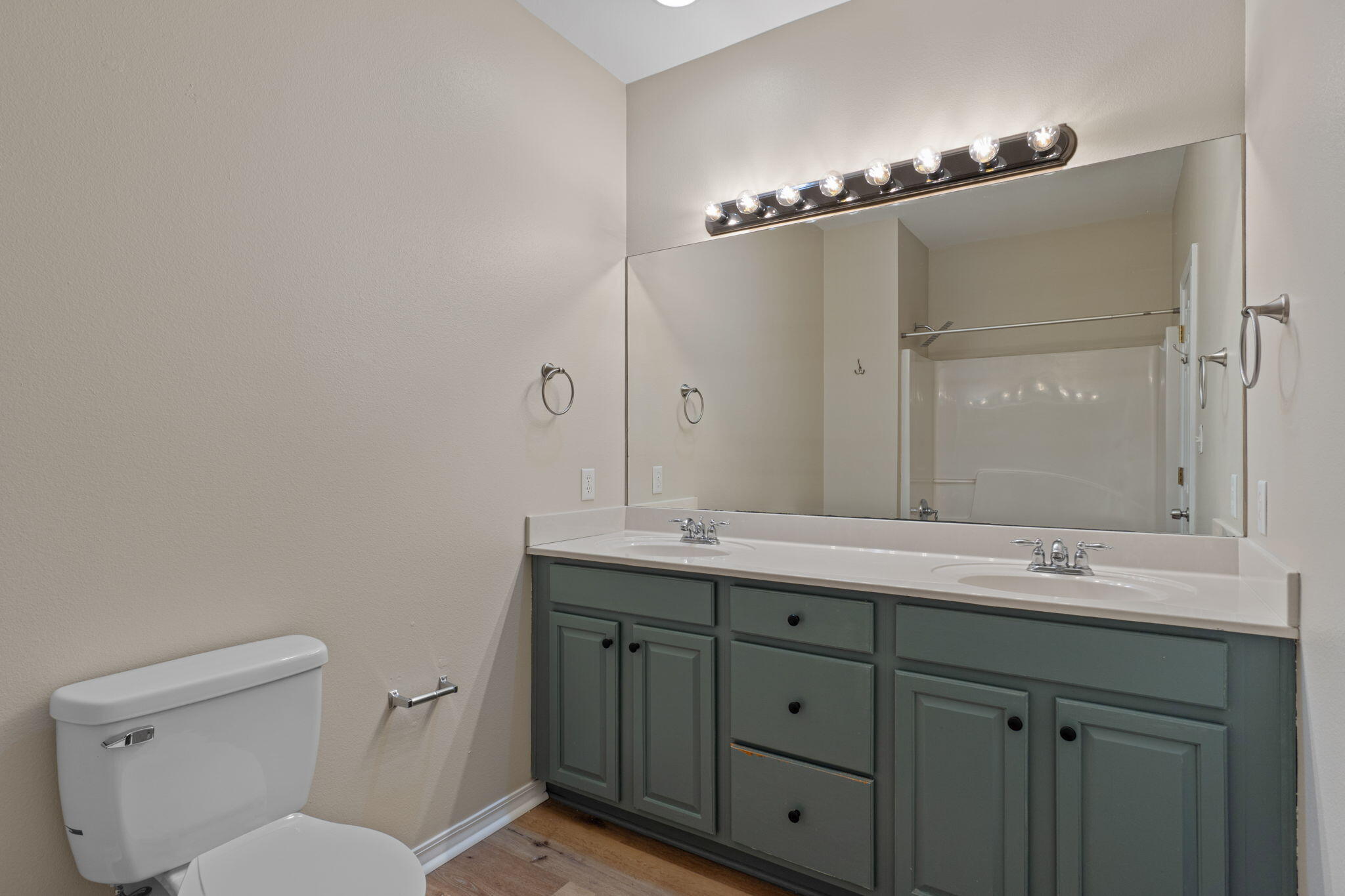 ENCHANTED ESTATES - Residential