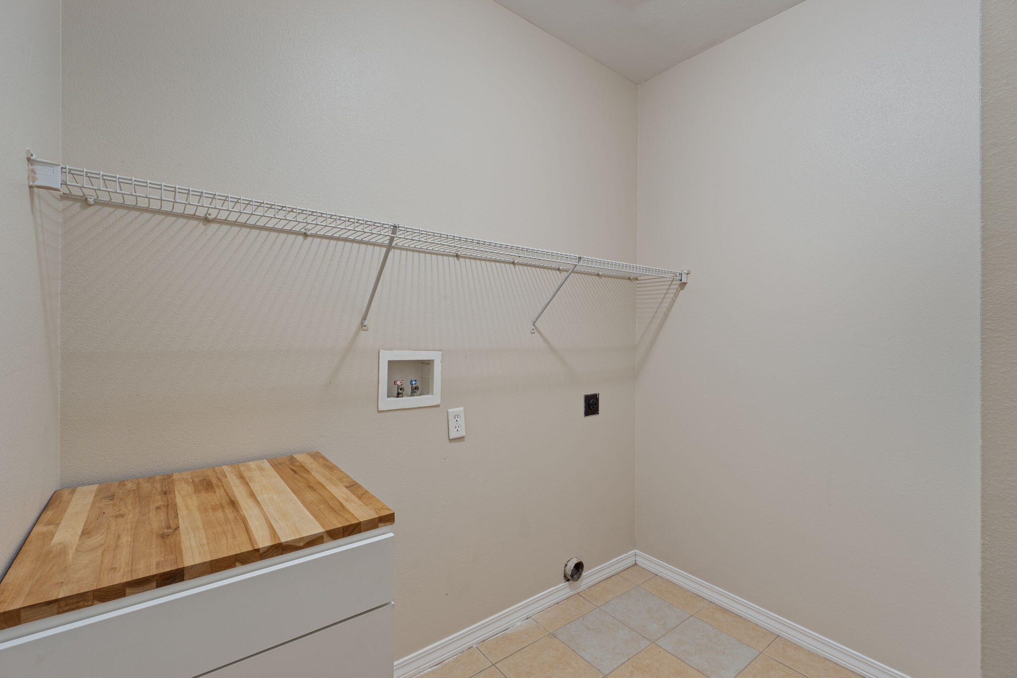 ENCHANTED ESTATES - Residential