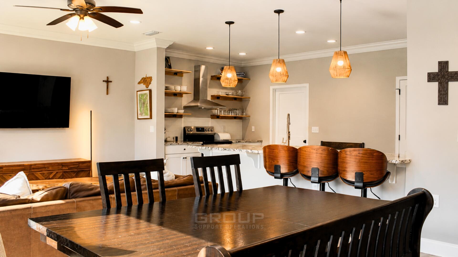 CRESCENT SHORES - Residential