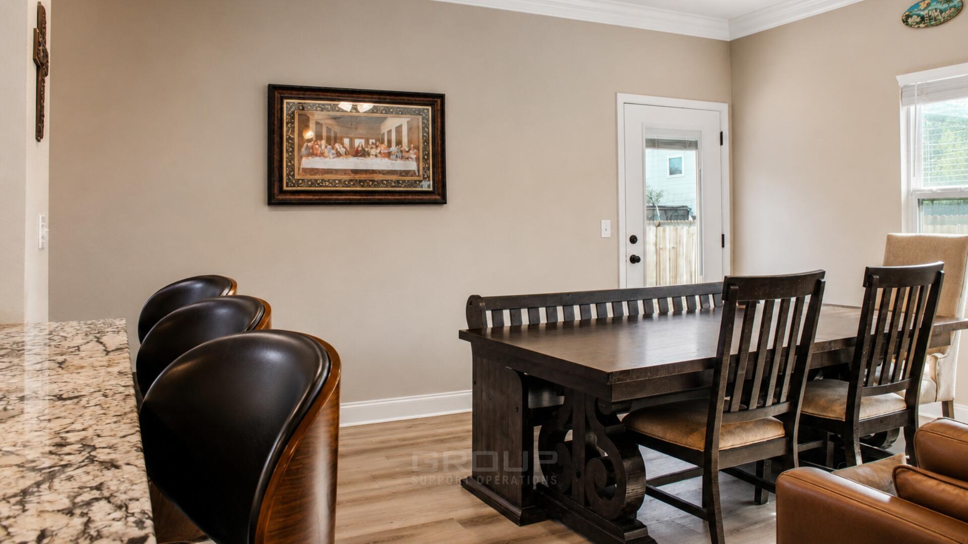 CRESCENT SHORES - Residential