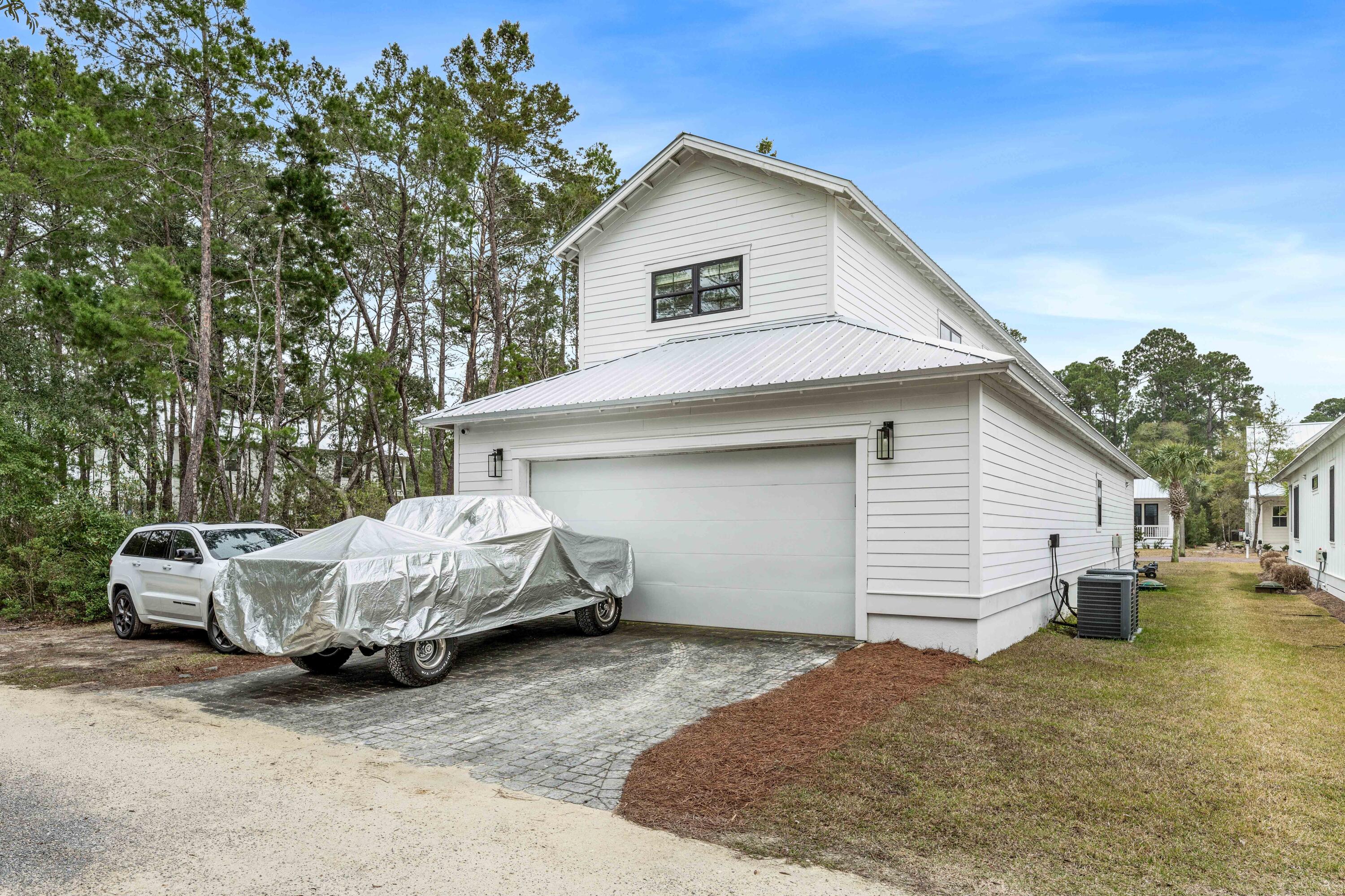 GRAYTON BAYOU - Residential