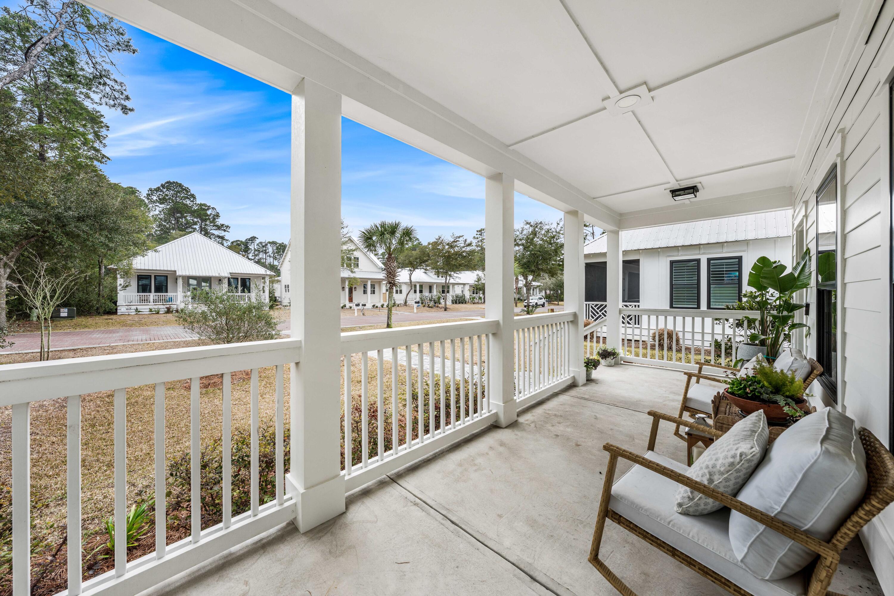 GRAYTON BAYOU - Residential
