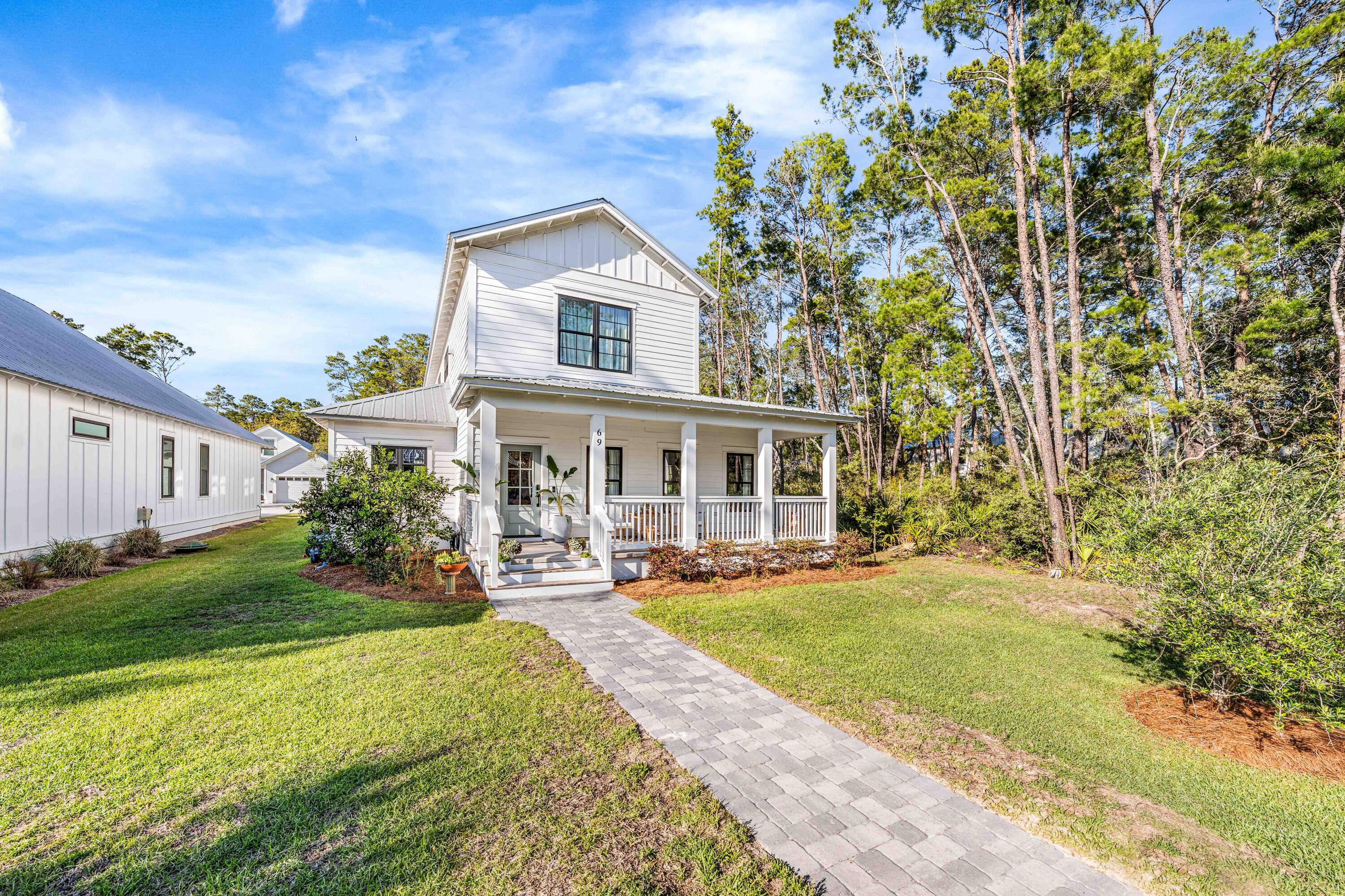 GRAYTON BAYOU - Residential