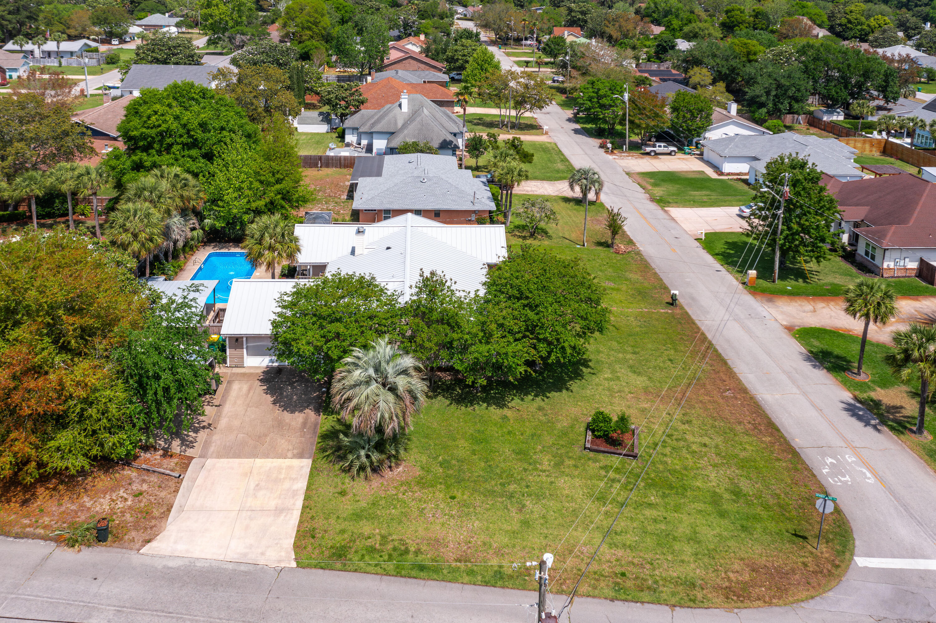 KELL-AIRE GARDENS - Residential Lease