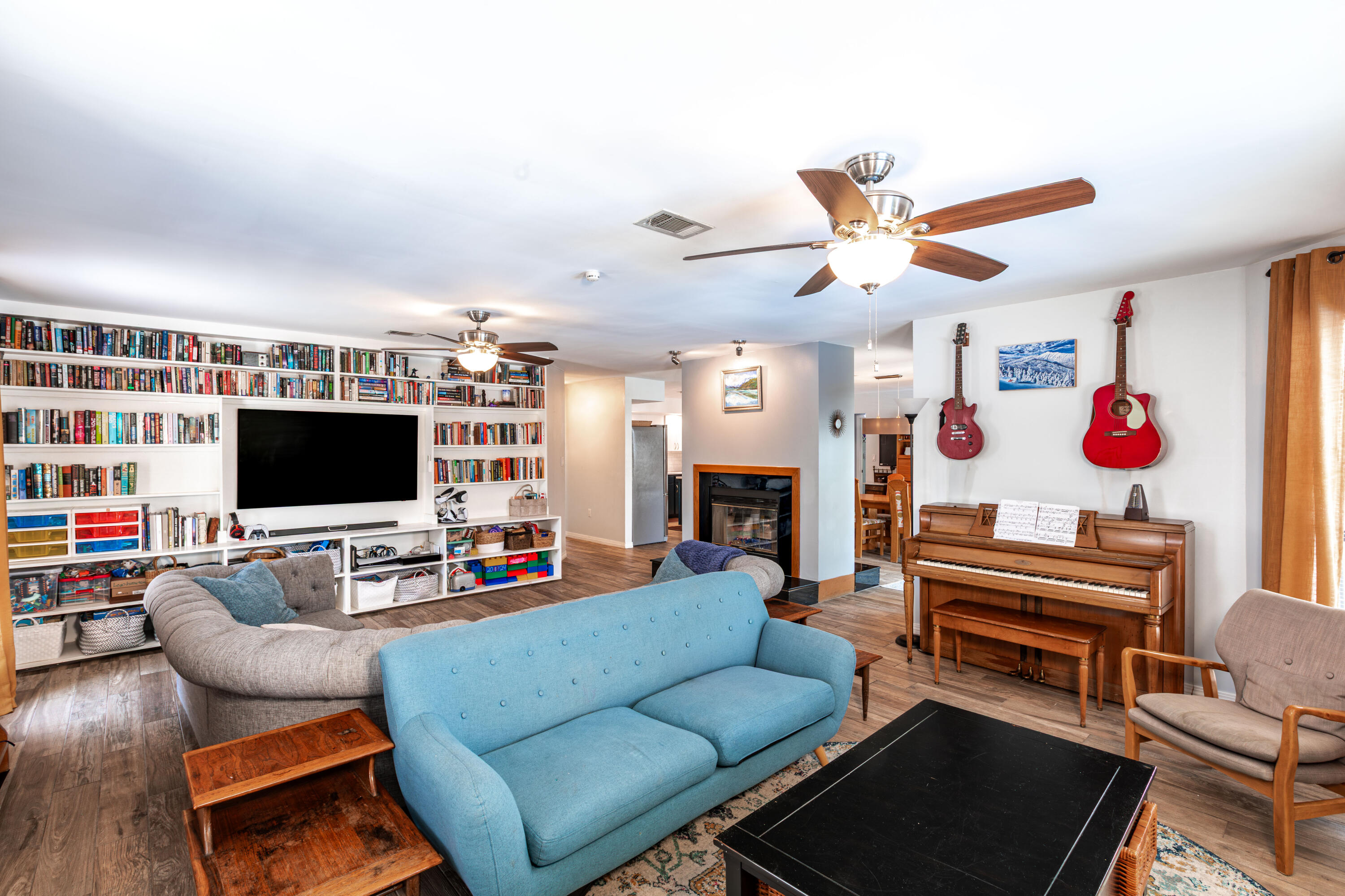 KELL-AIRE GARDENS - Residential Lease