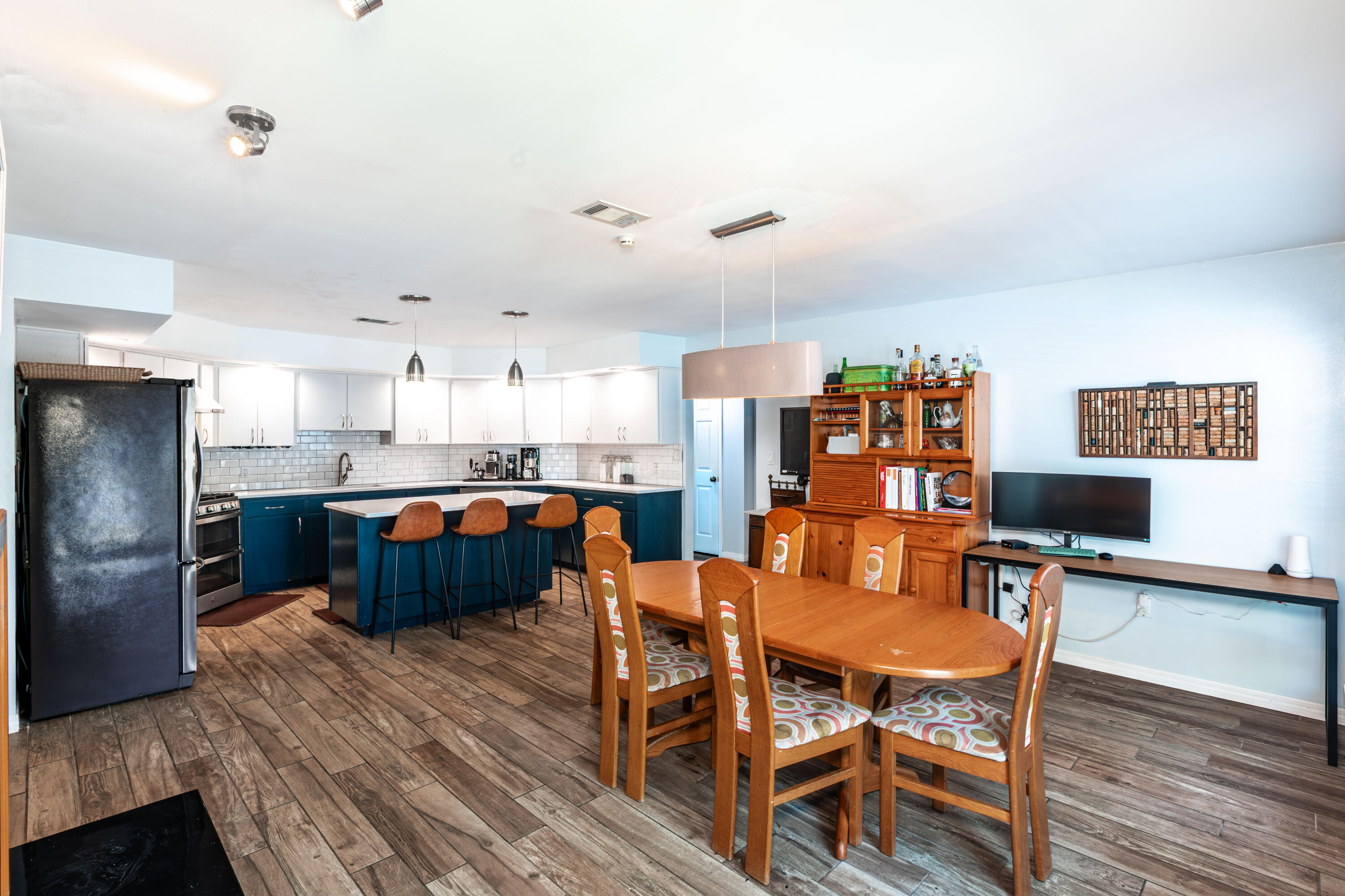 KELL-AIRE GARDENS - Residential Lease