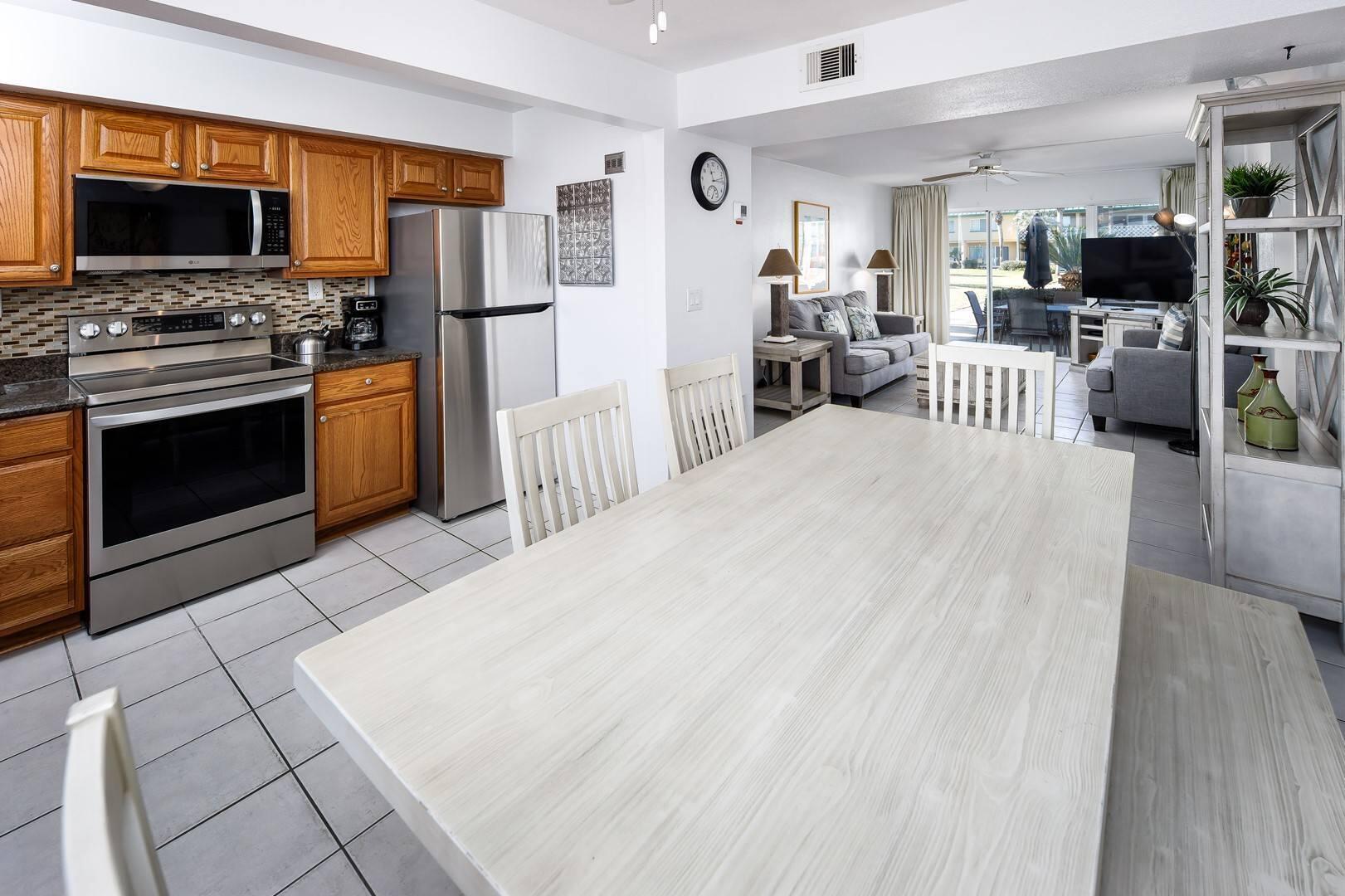 SEASPRAY CONDO - Residential
