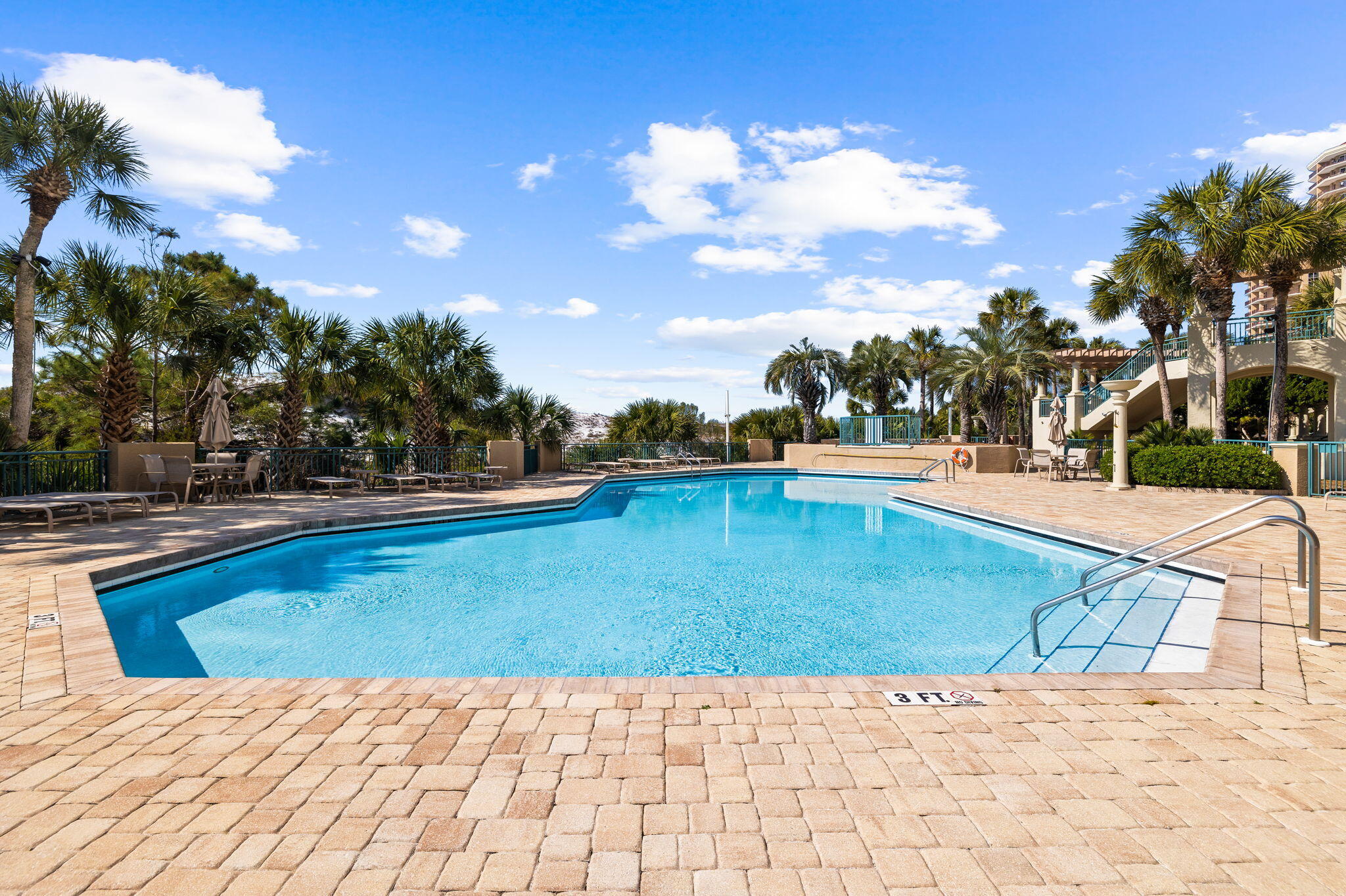 SOUTHWINDS II AT SANDESTIN - Residential