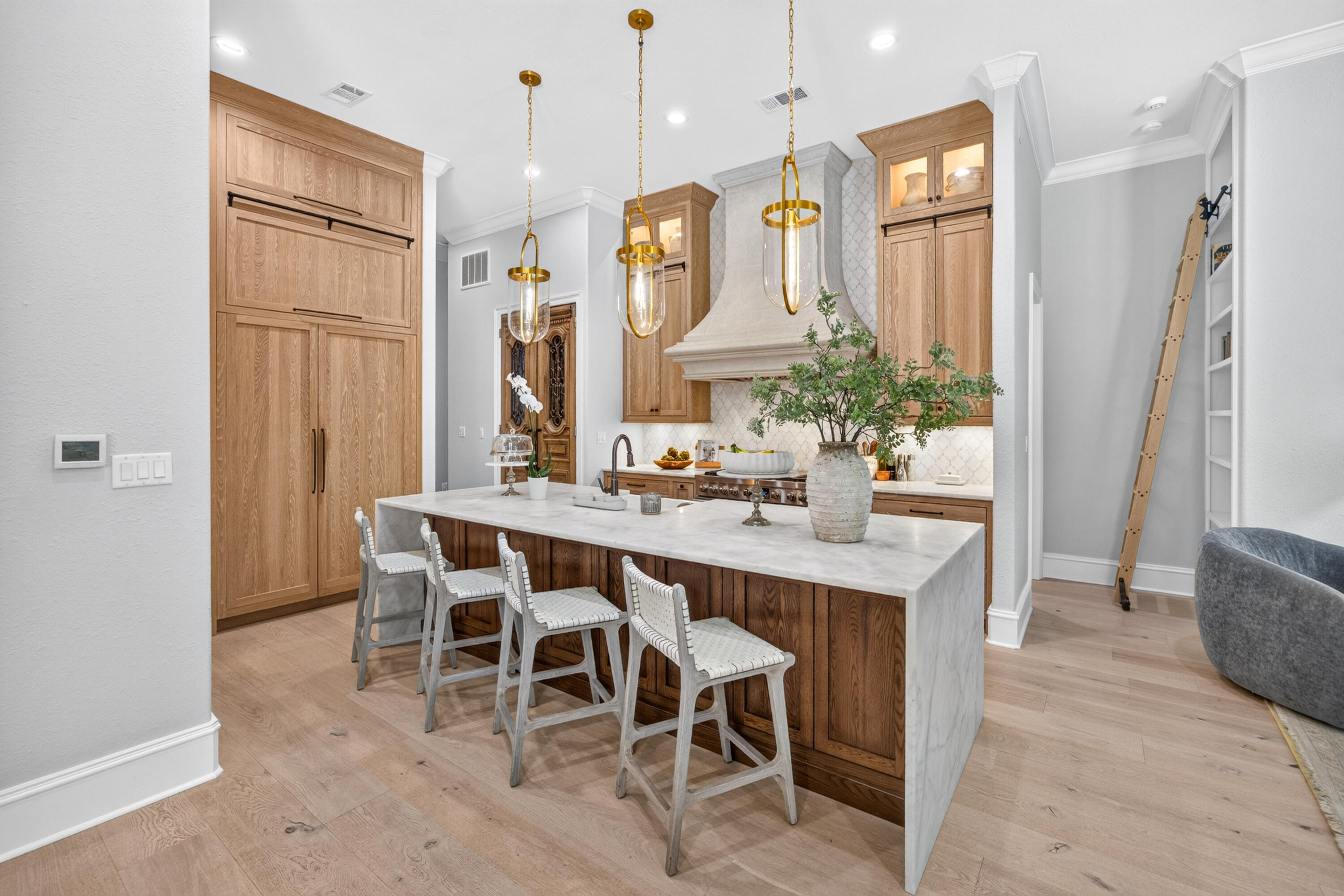 BURNT PINE - Residential
