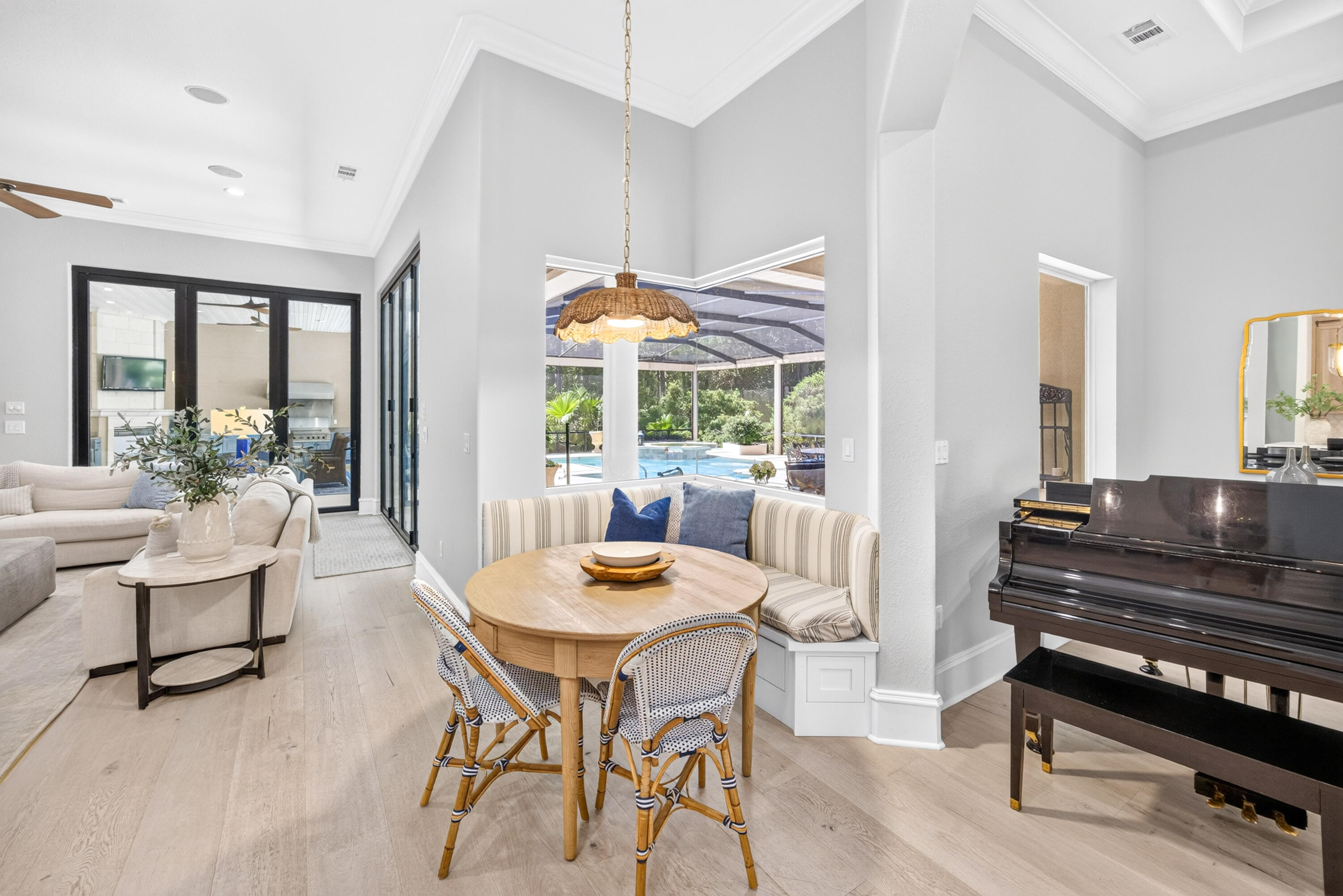 BURNT PINE - Residential
