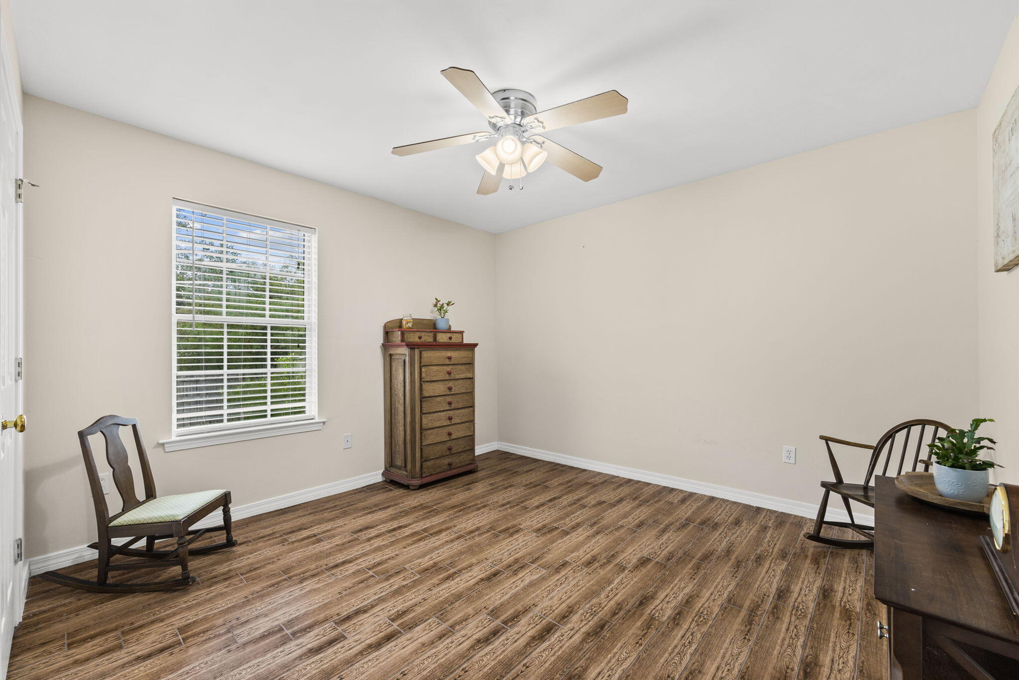 TOWN OF SANTA ROSA - Residential