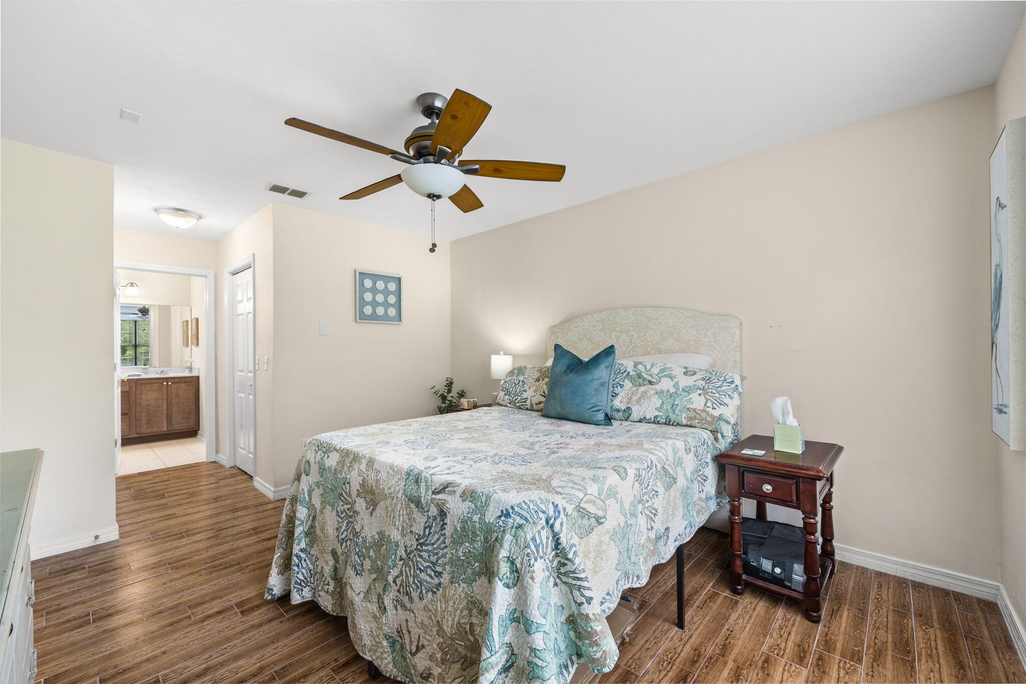 TOWN OF SANTA ROSA - Residential