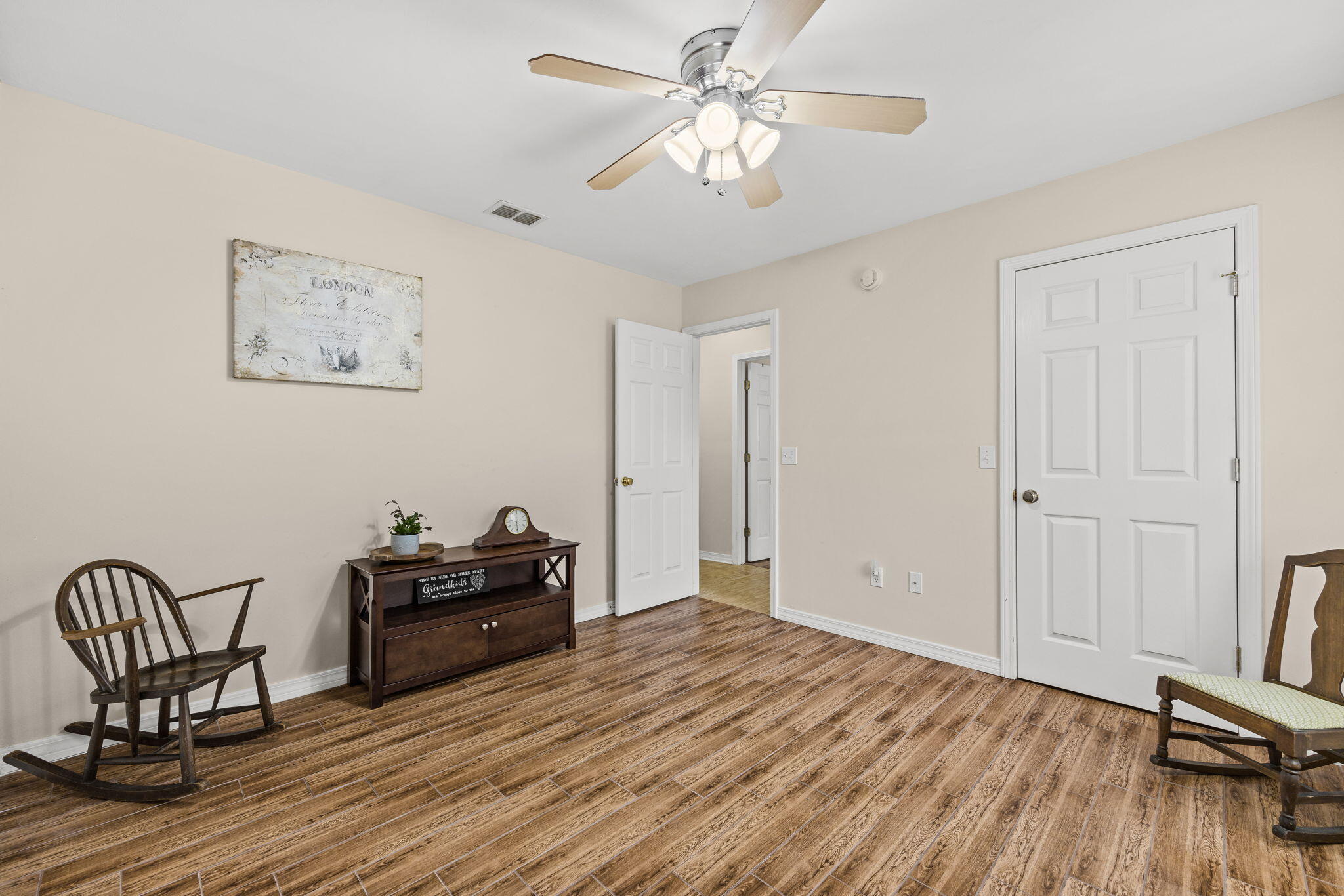 TOWN OF SANTA ROSA - Residential