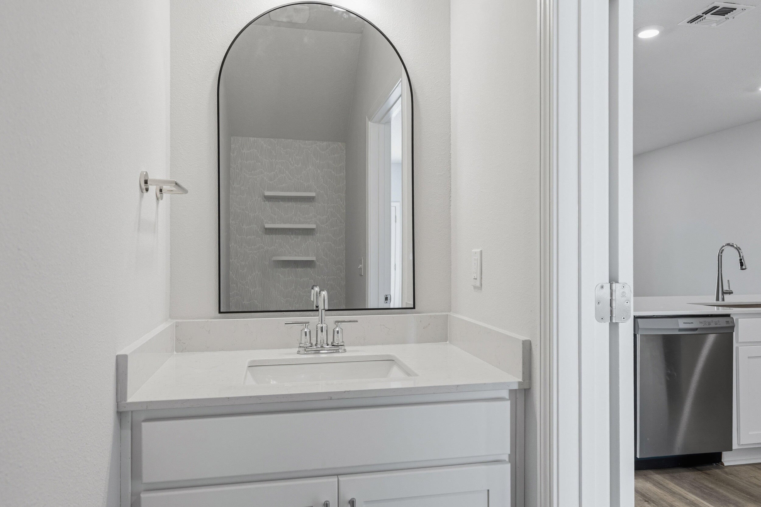 SOUNDVIEW T/H - Residential Lease