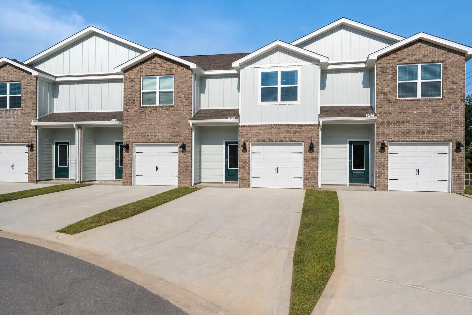SOUNDVIEW T/H - Residential Lease