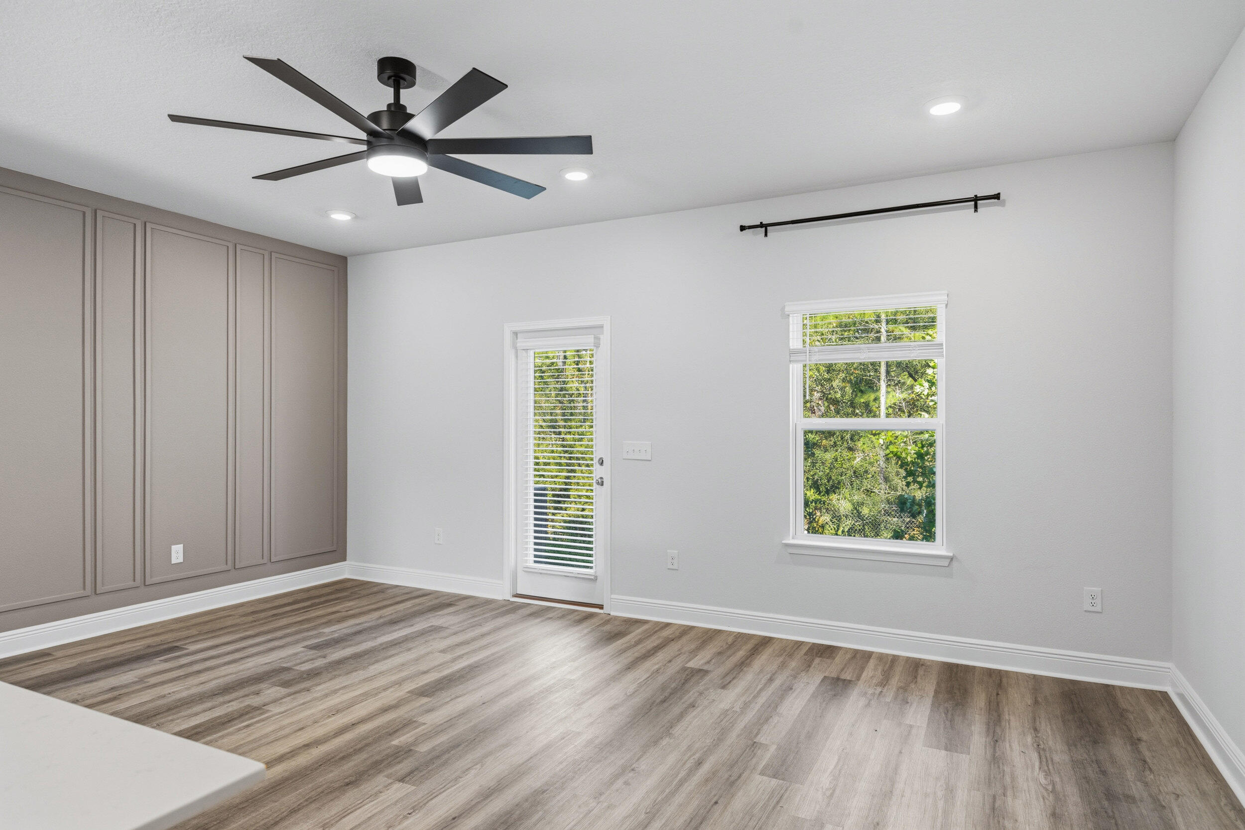 SOUNDVIEW T/H - Residential Lease