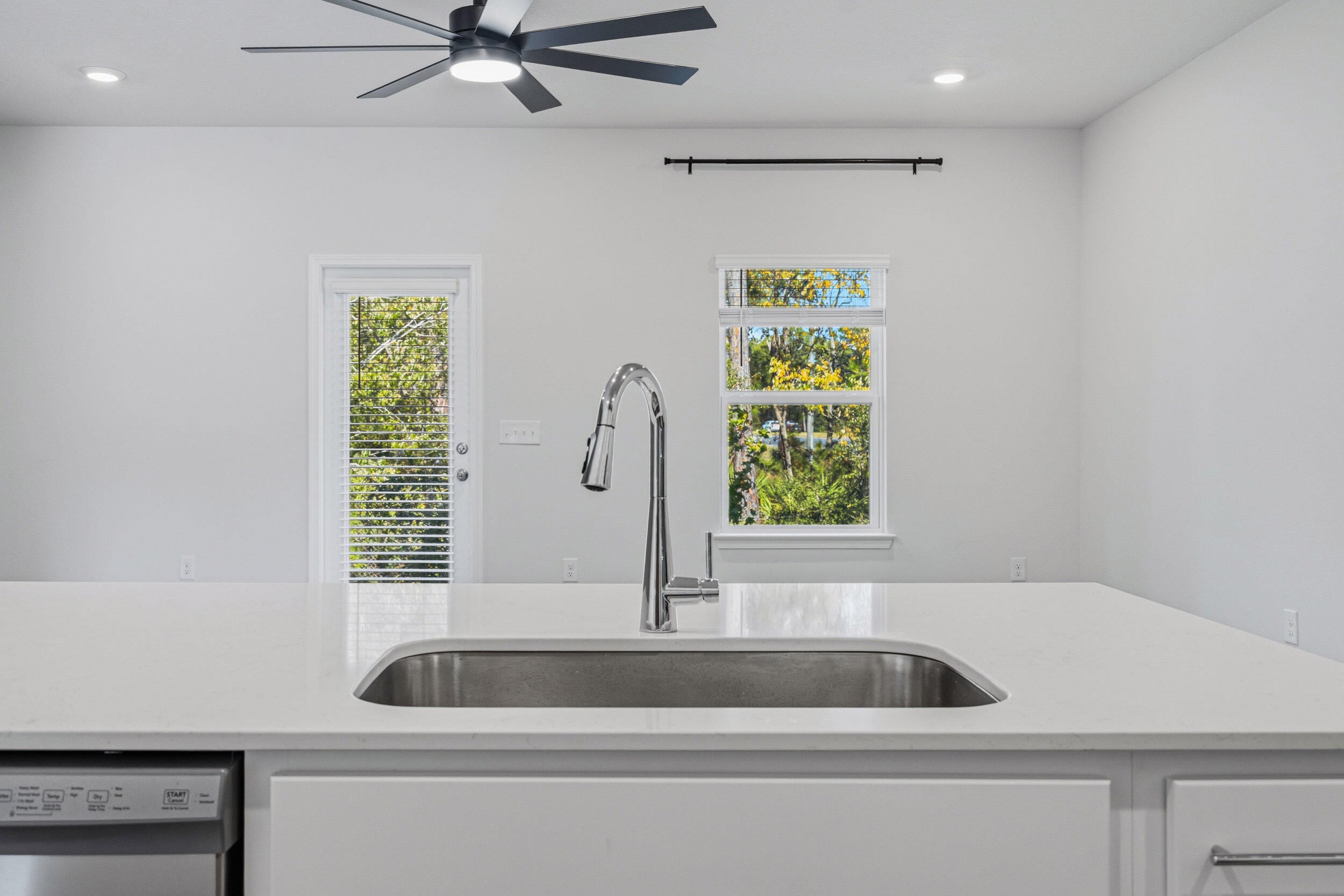 SOUNDVIEW T/H - Residential Lease