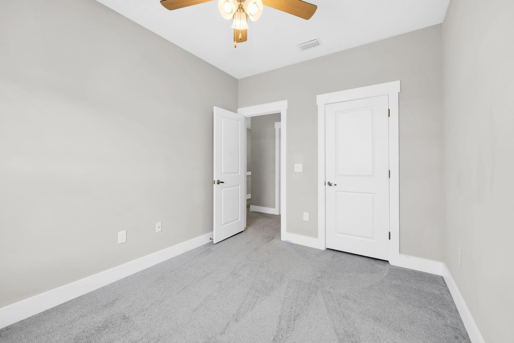 VERANDAS OF FREEPORT, THE - Residential