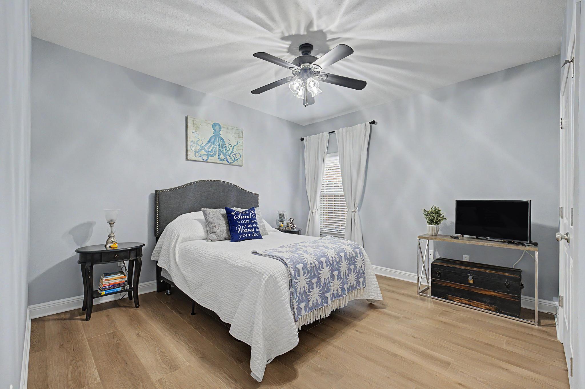 WATERFORD SOUND - Residential