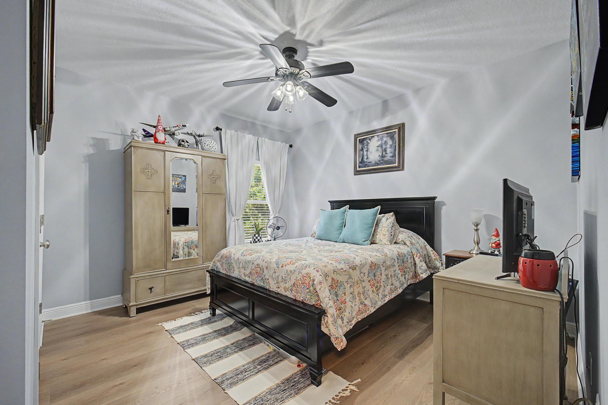 WATERFORD SOUND - Residential