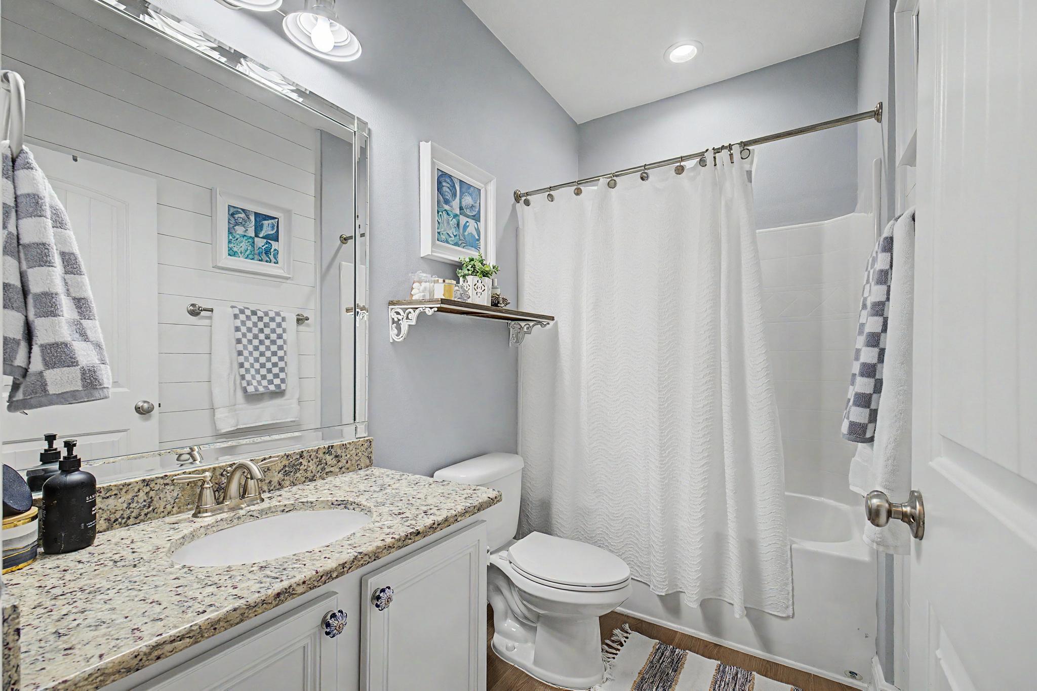 WATERFORD SOUND - Residential