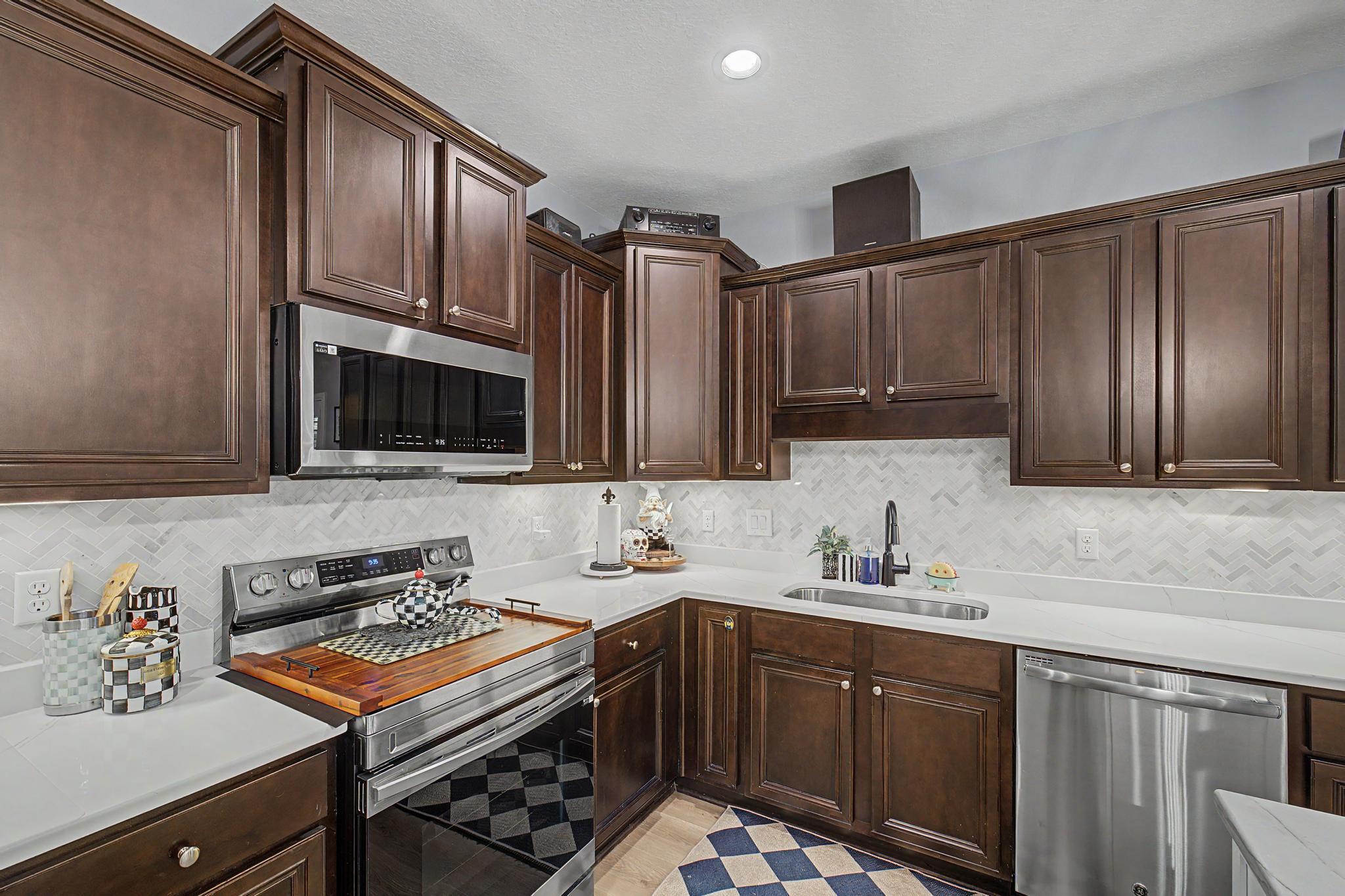 WATERFORD SOUND - Residential