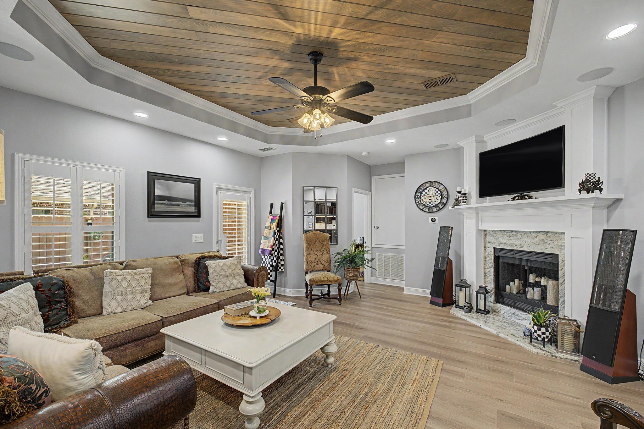WATERFORD SOUND - Residential