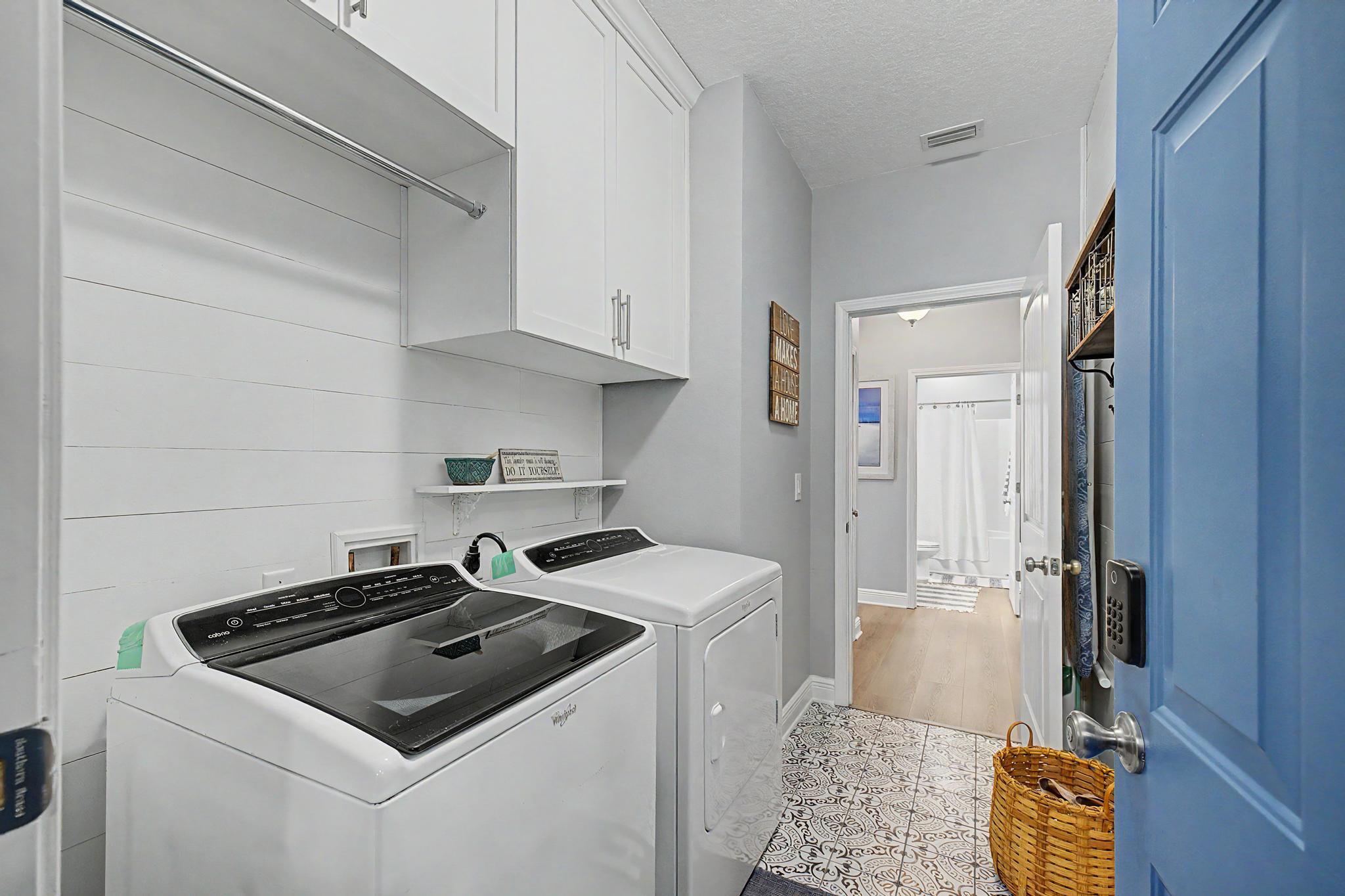 WATERFORD SOUND - Residential