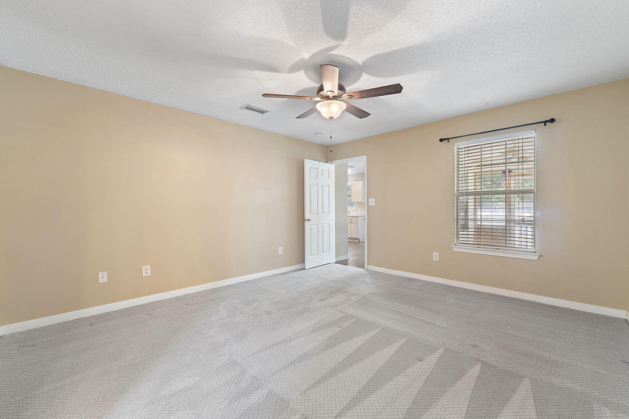 WEST NAVARRE - Residential