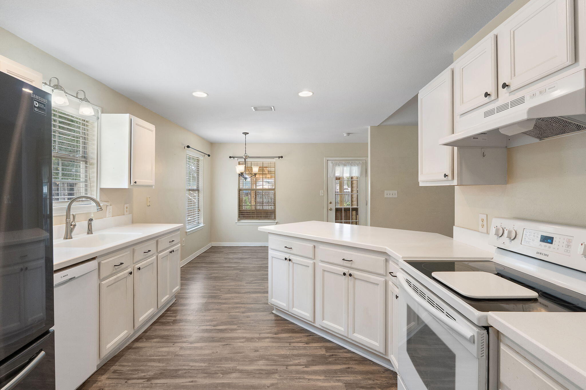 WEST NAVARRE - Residential