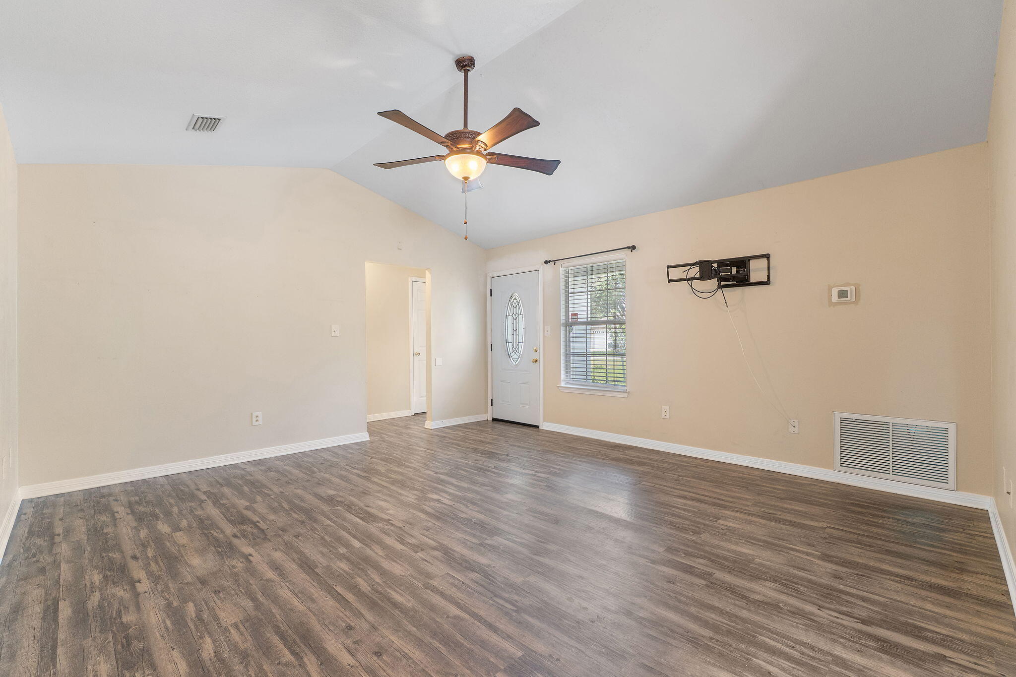 WEST NAVARRE - Residential